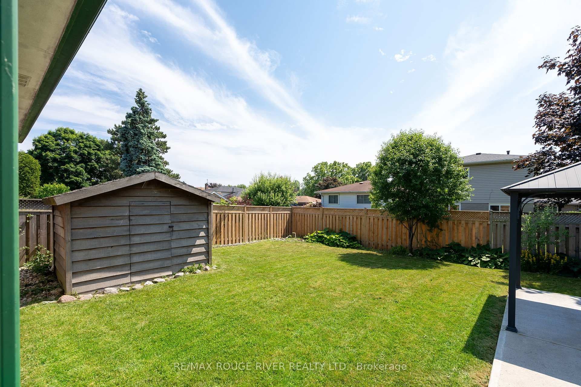 25 Lewin Crescent photo 17