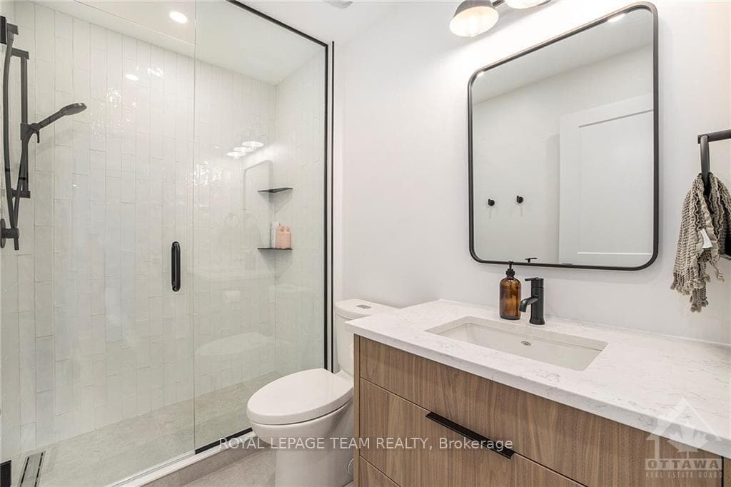 28 OAKVIEW Avenue photo 23