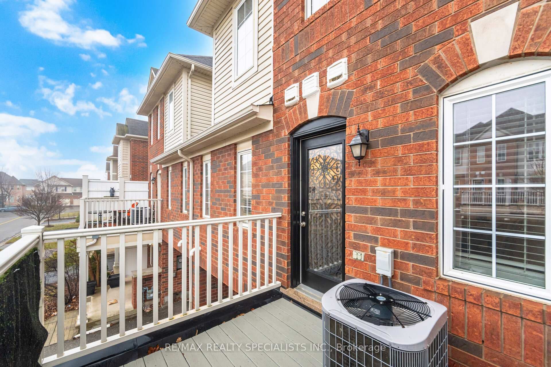 932 Sprague Place photo 46