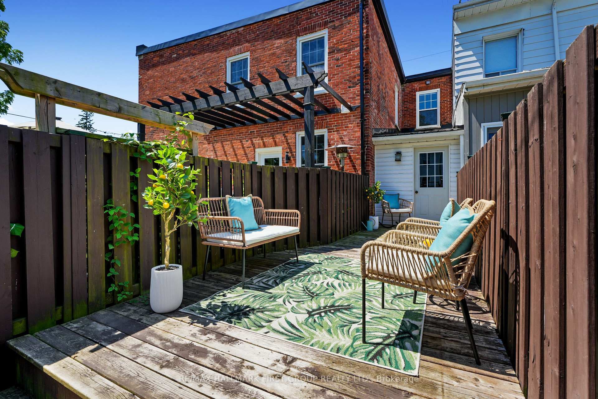 274 Ridout Street photo 33