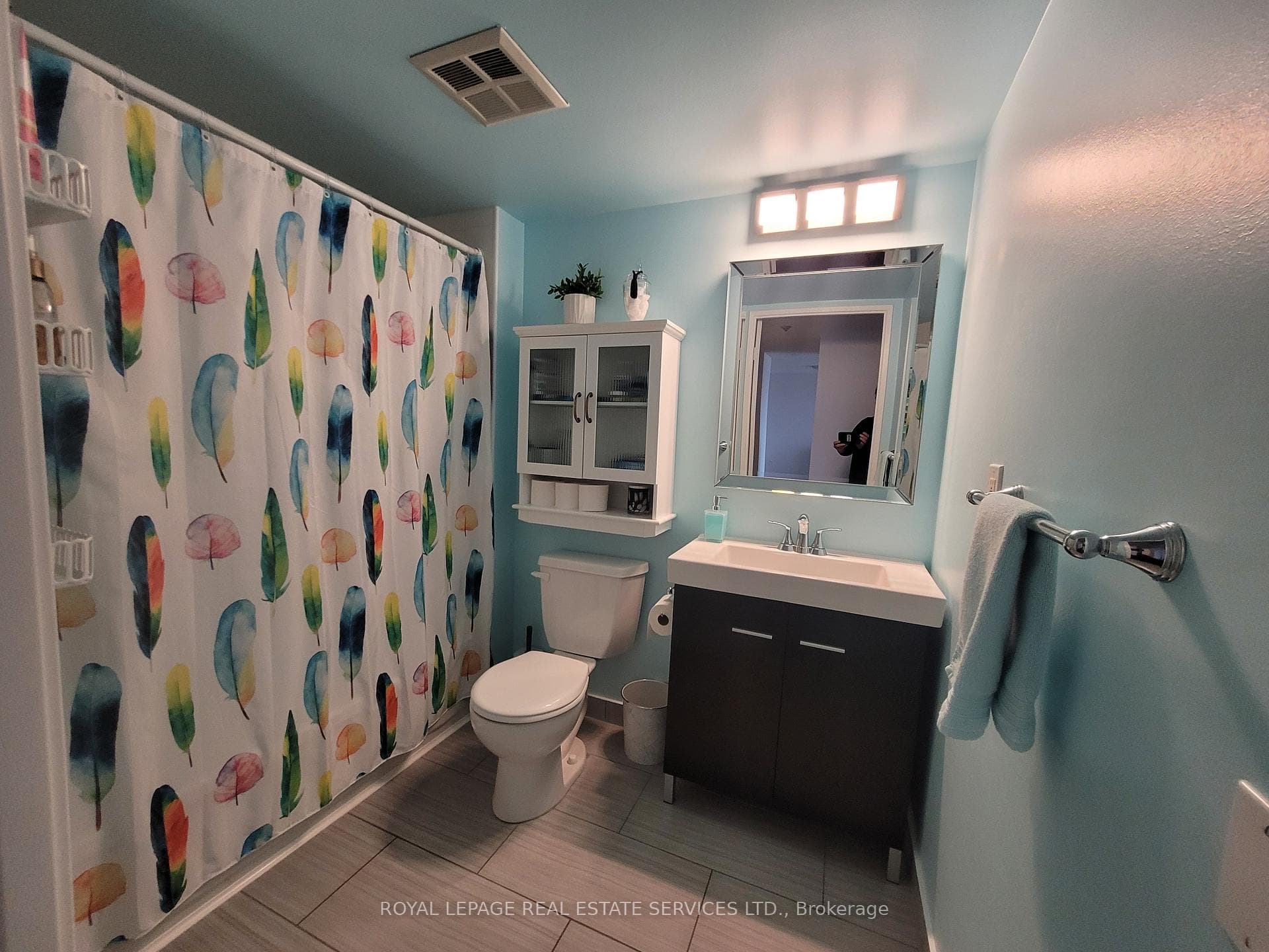 11 Thorncliffe Pk Drive Unit 204 photo 12