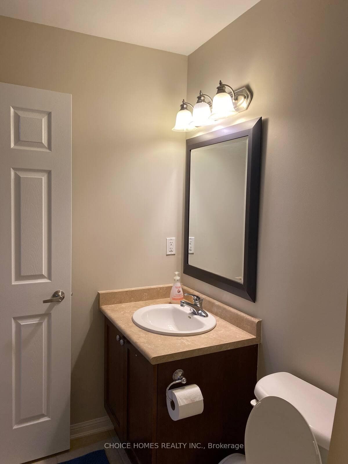 319 Mcdougall Crossing Court photo 12
