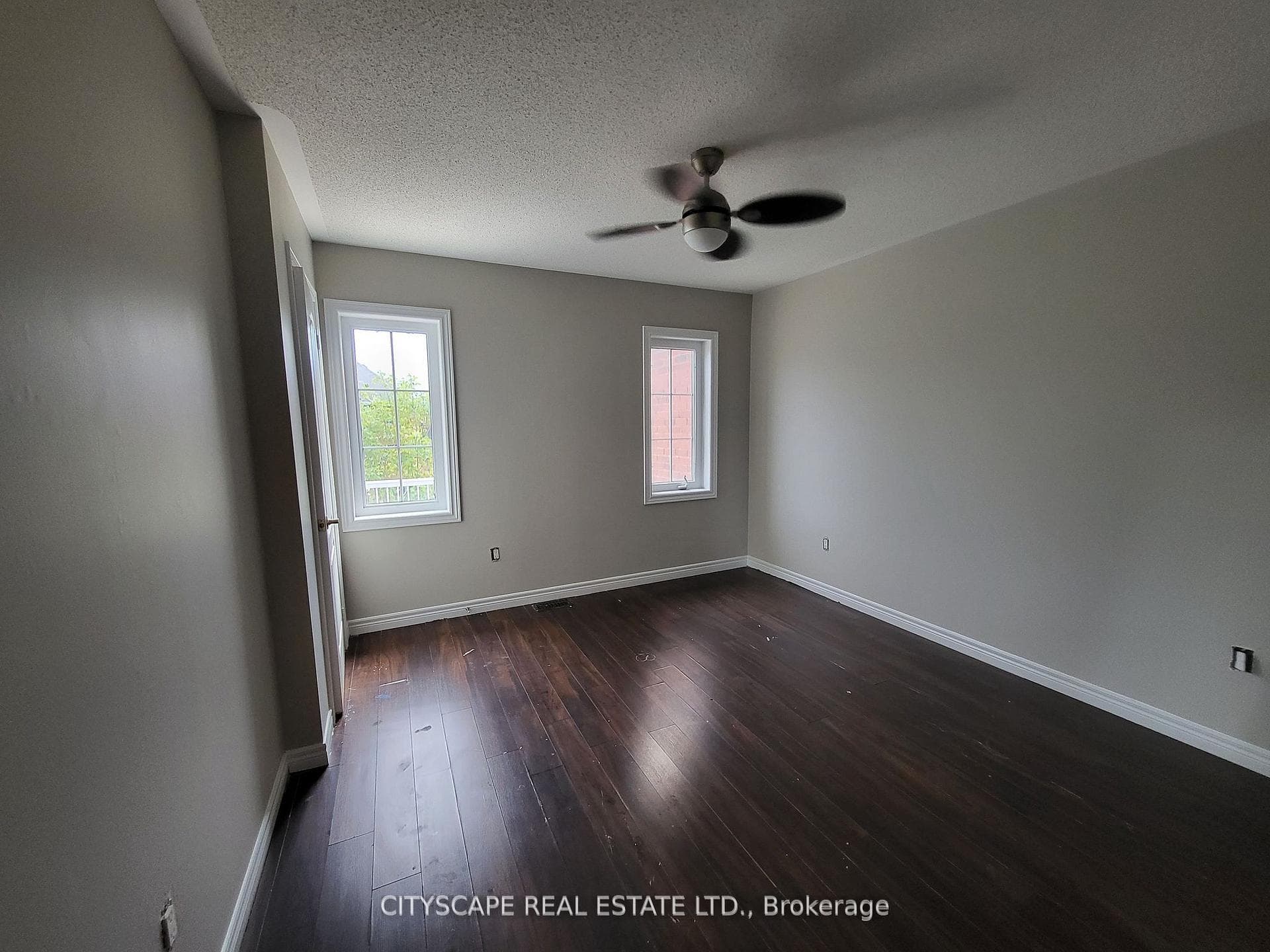 586 Duncan Lane photo 20