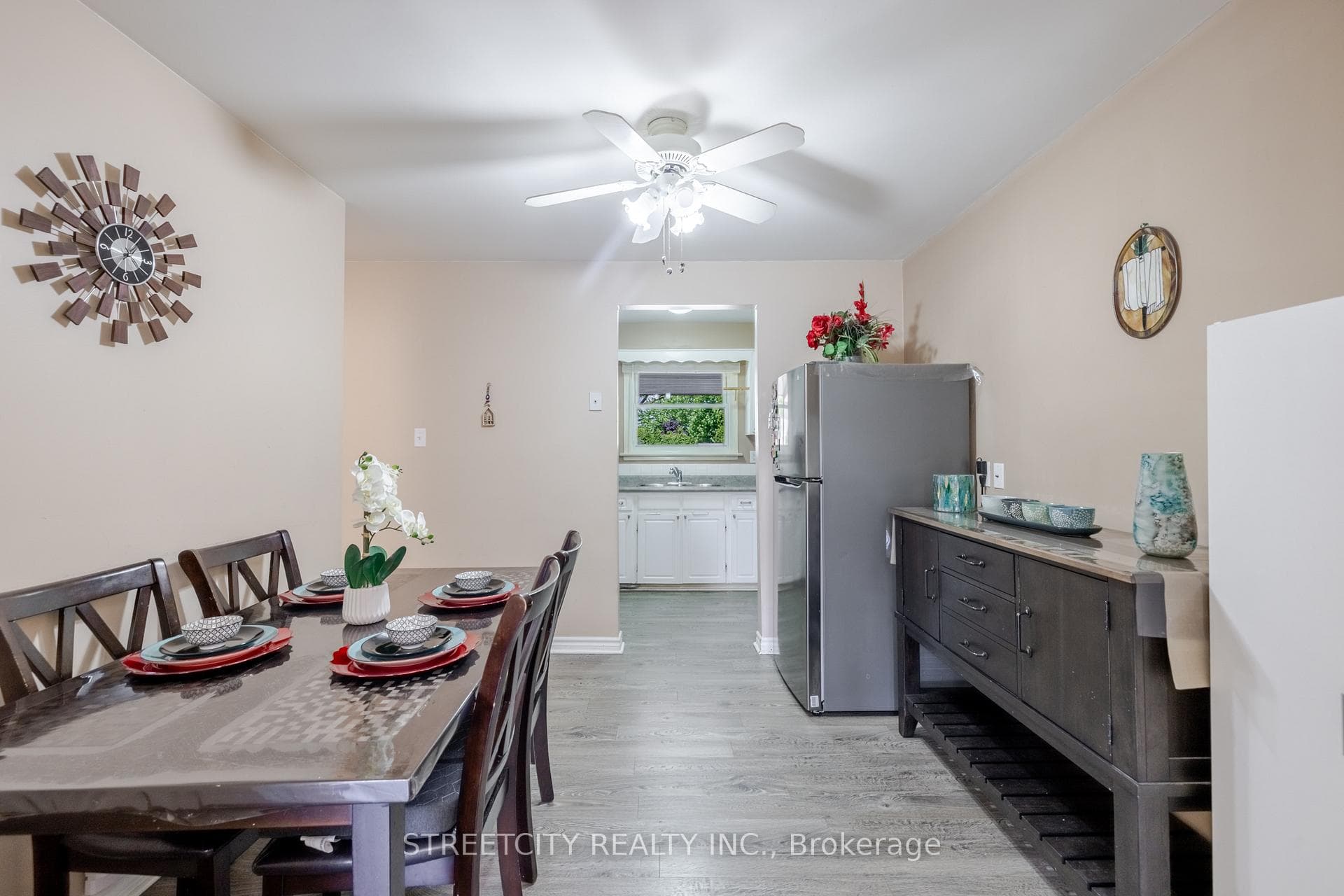 1330 Jalna Boulevard Unit 126 photo 11