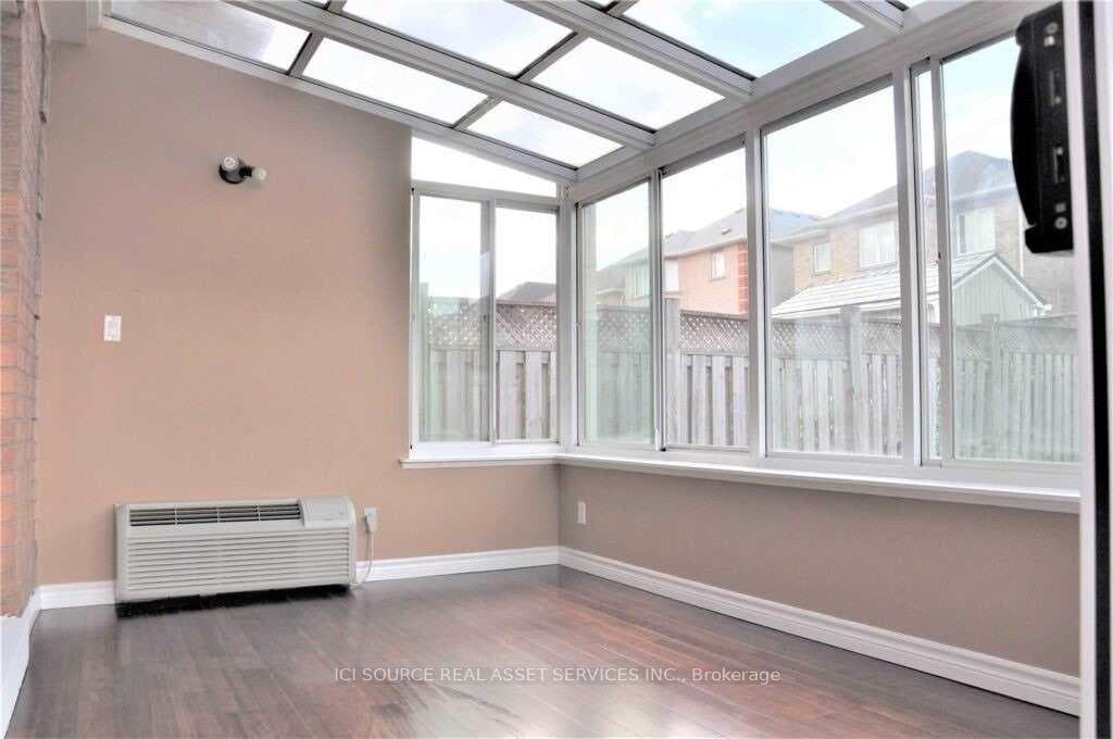 63 Summerlea Street photo 9