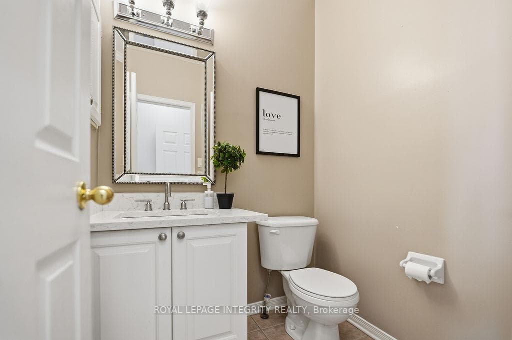 185 INSMILL Crescent photo 26