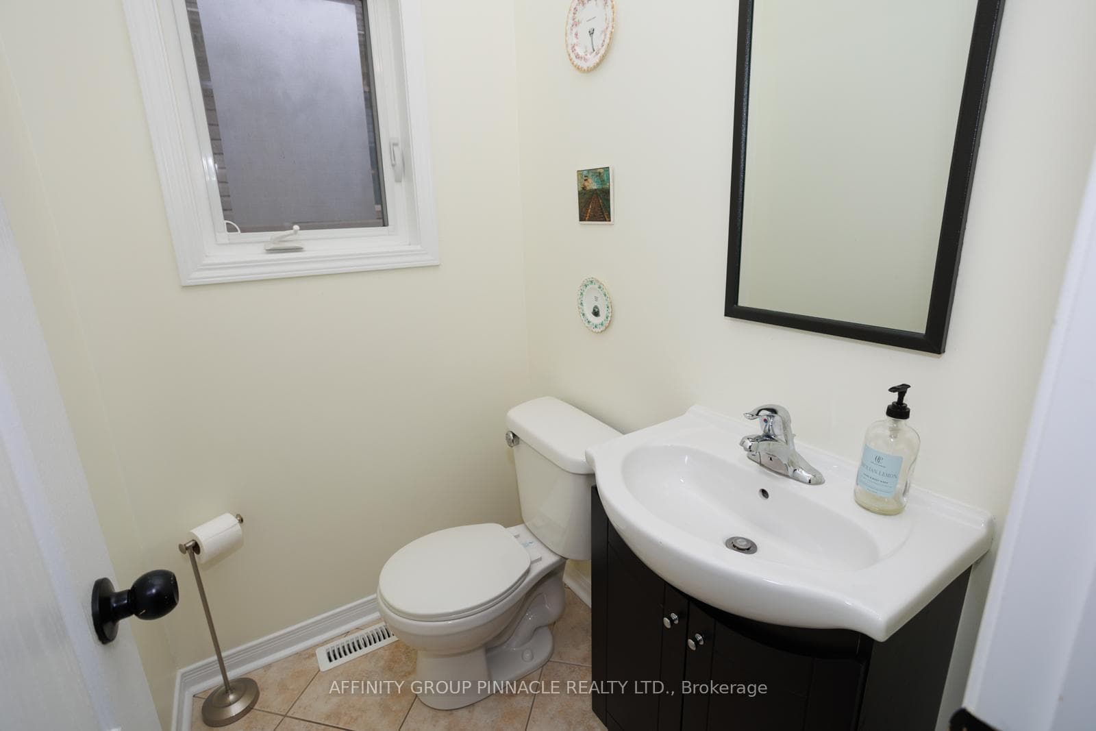 86 Cook Street photo 19
