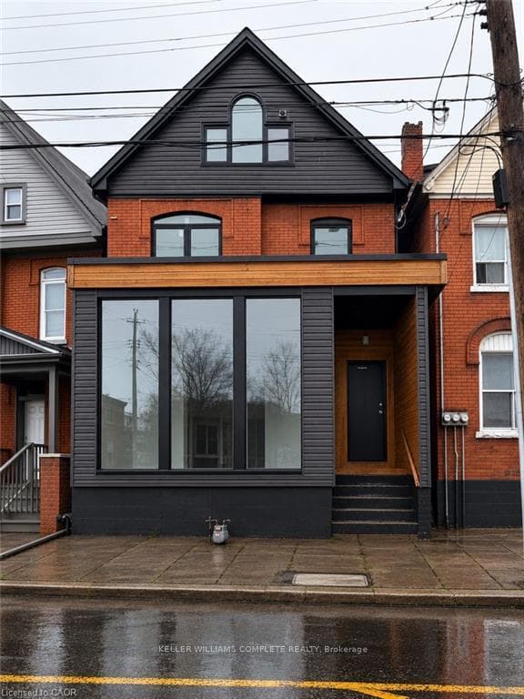 76 Wentworth Street photo 1