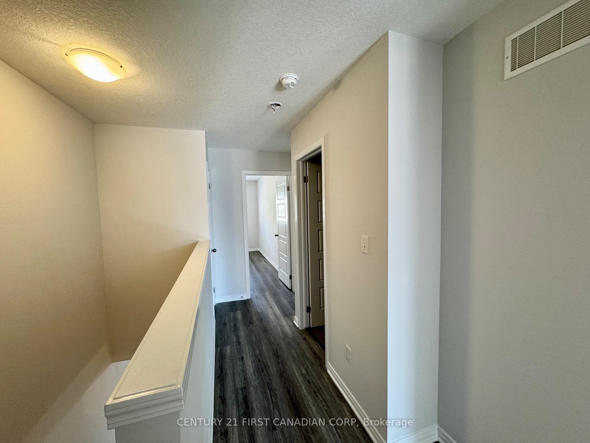 3186 Singleton Avenue photo 10