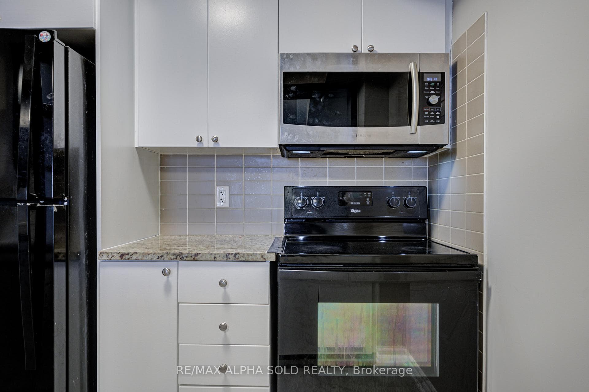 181 Village Green Square Unit 2021 photo 14