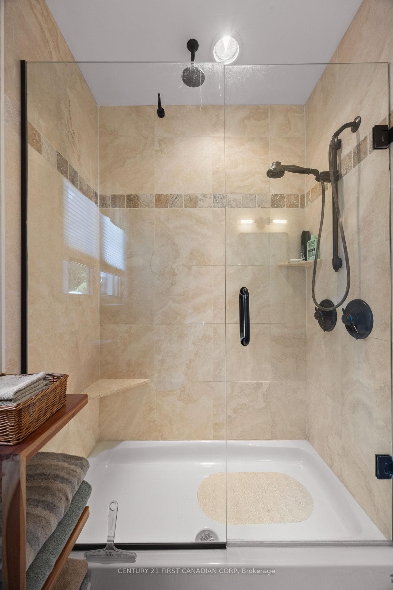 Rainfall Shower with Bench