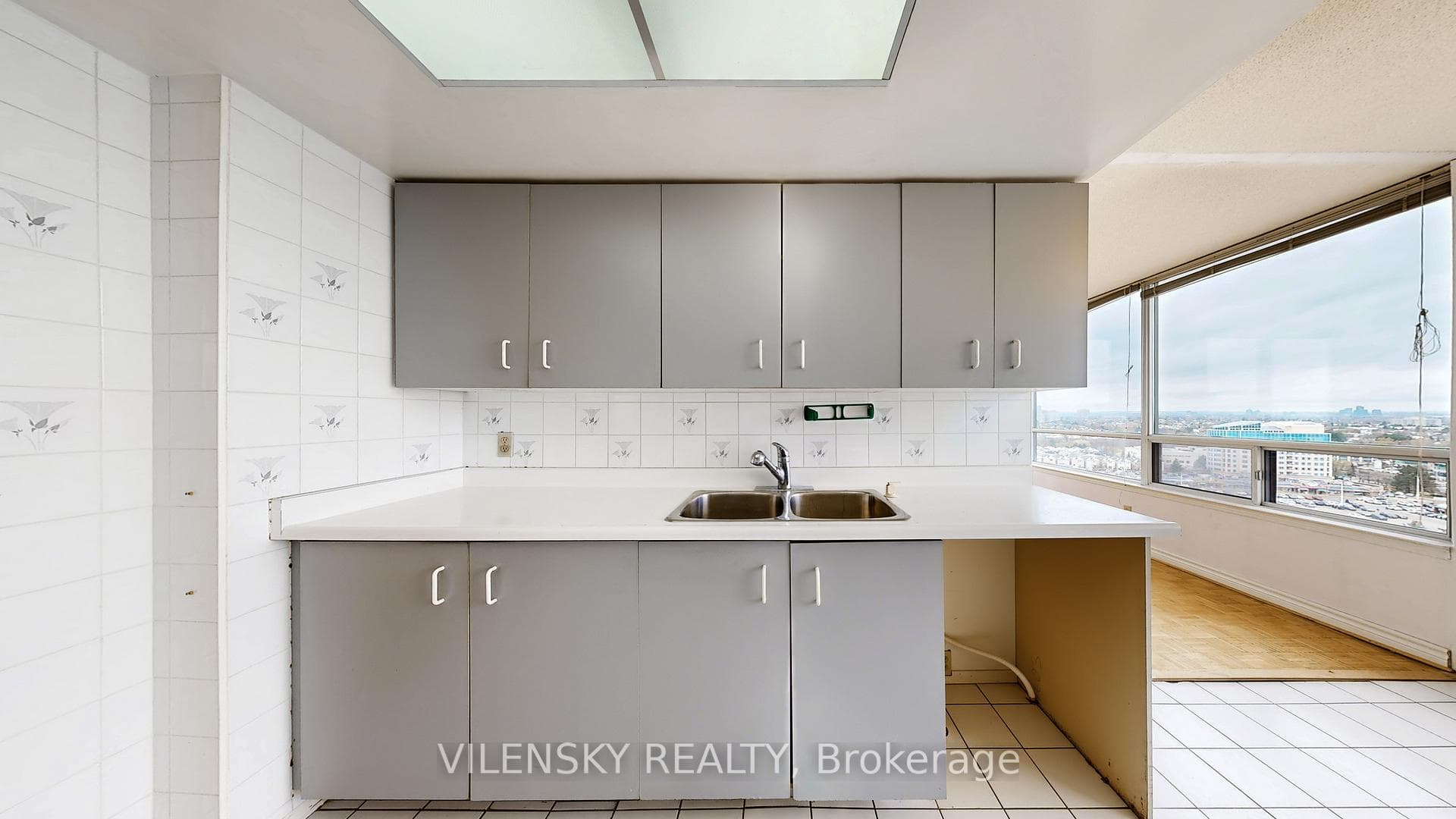1101 Steeles Avenue Unit 1603 photo 8