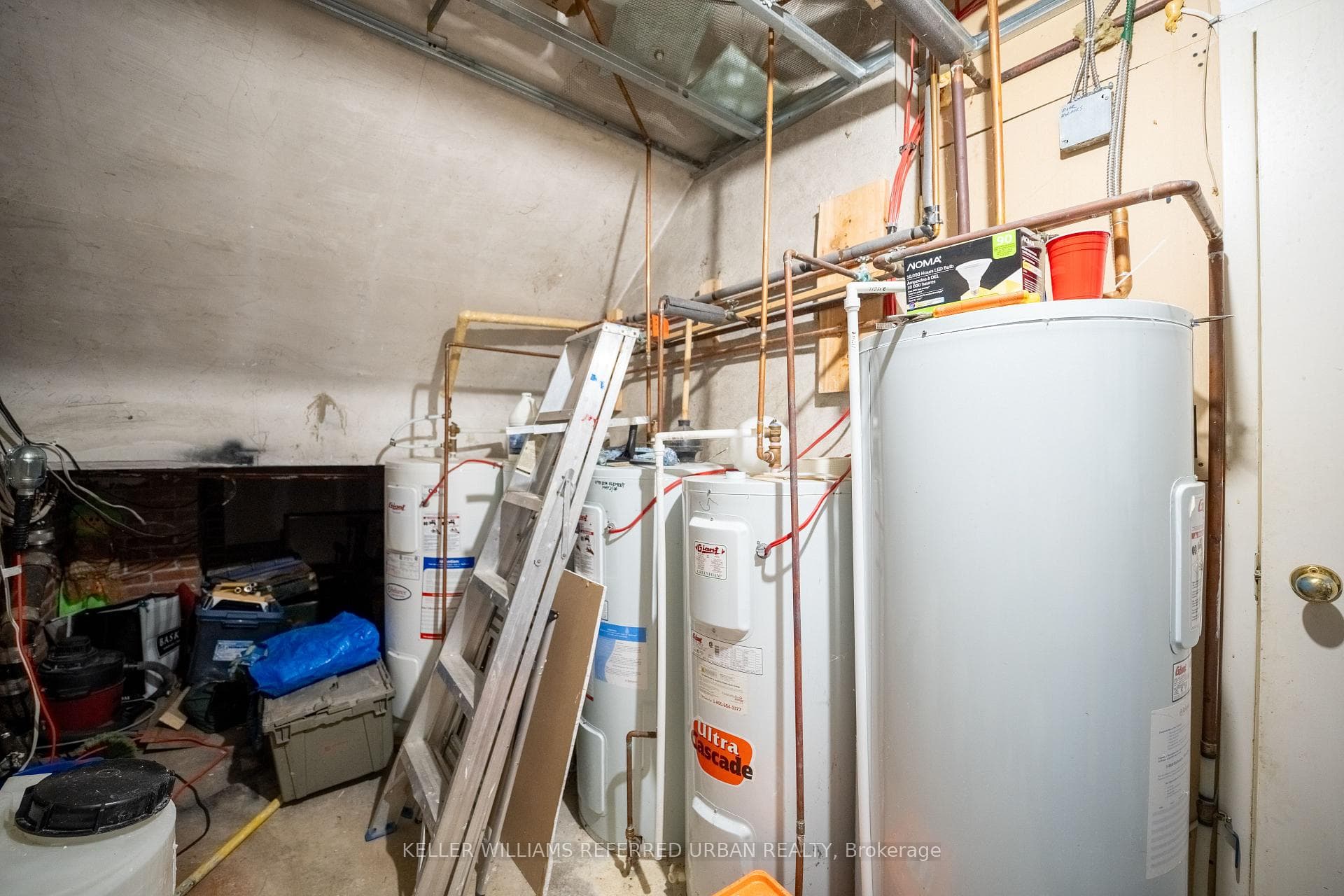 479 Eldon Road photo 34