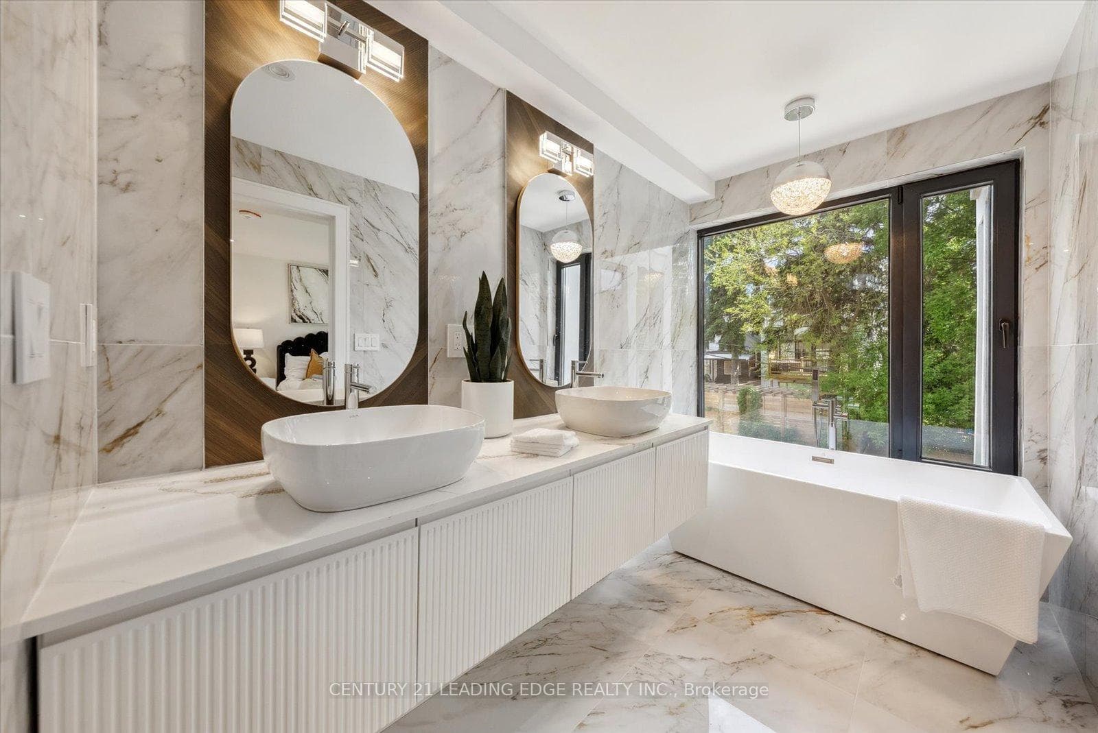257 Robina Avenue photo 22