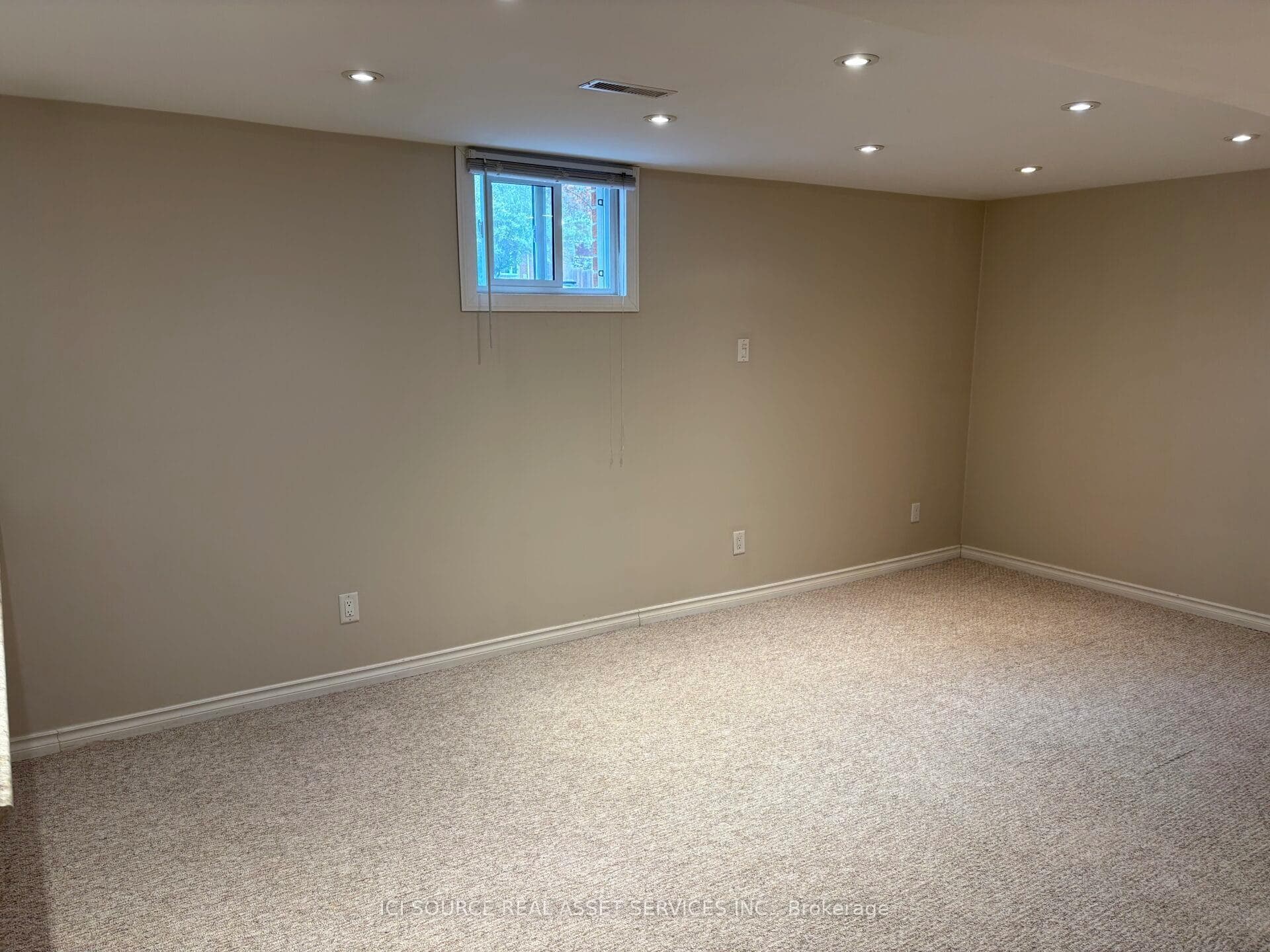 474 Arnhem Drive Unit B photo 7
