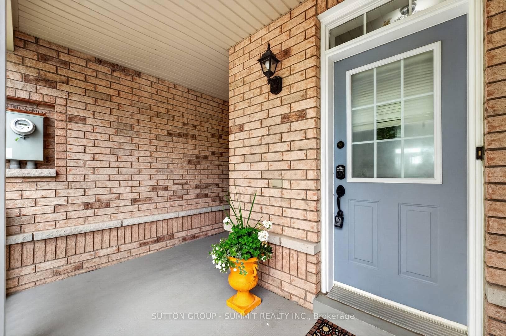 187 Kirkvalley Crescent photo 4