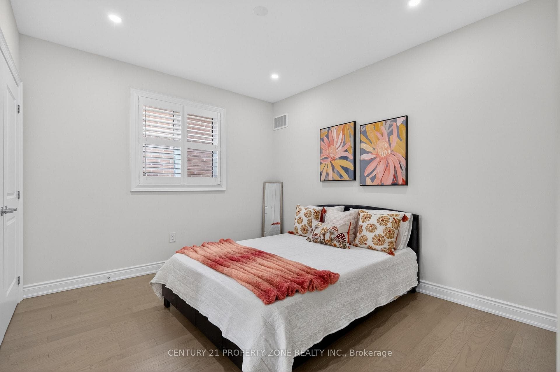105 Walker Road photo 30