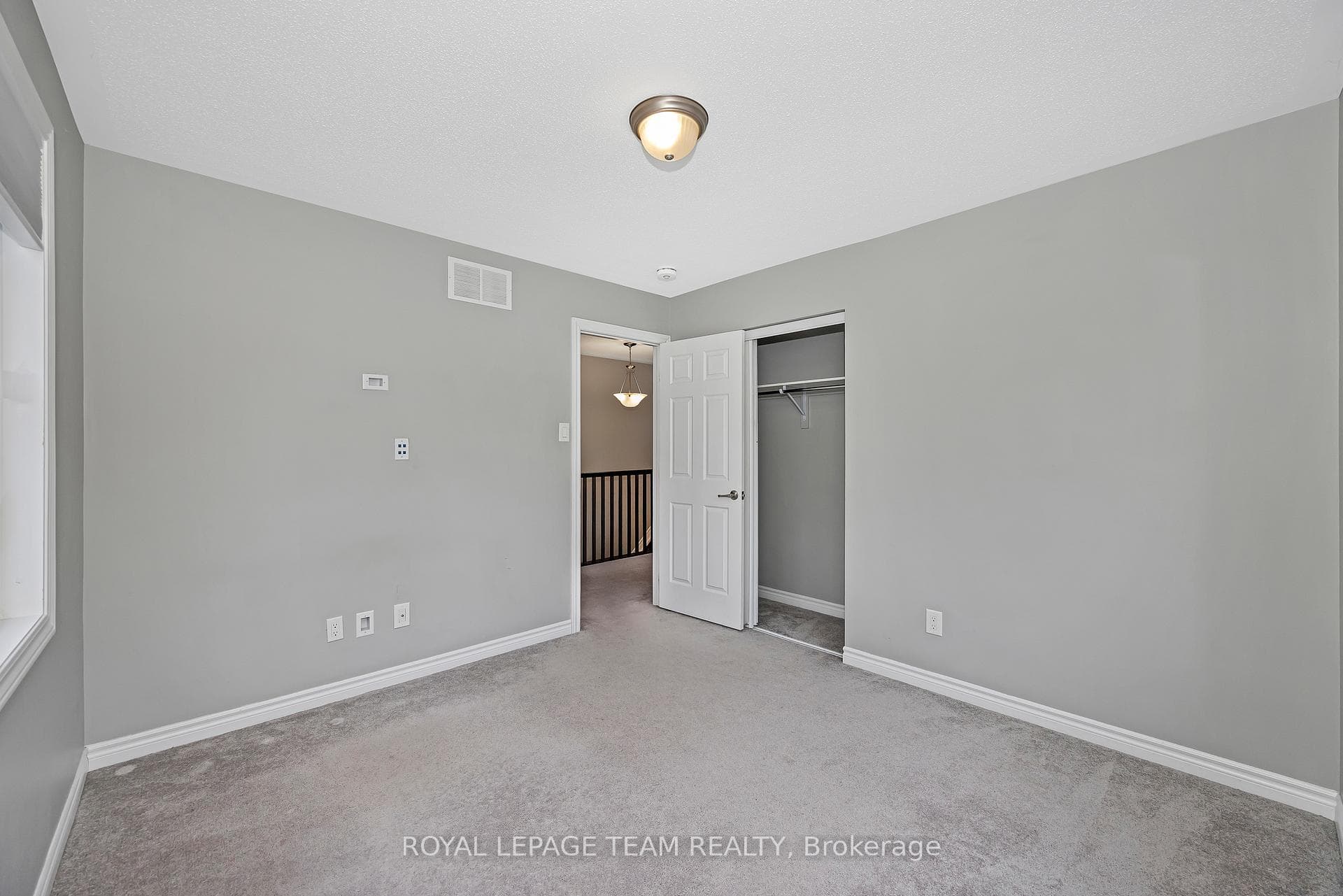 659 Pearl Dace Crescent photo 31