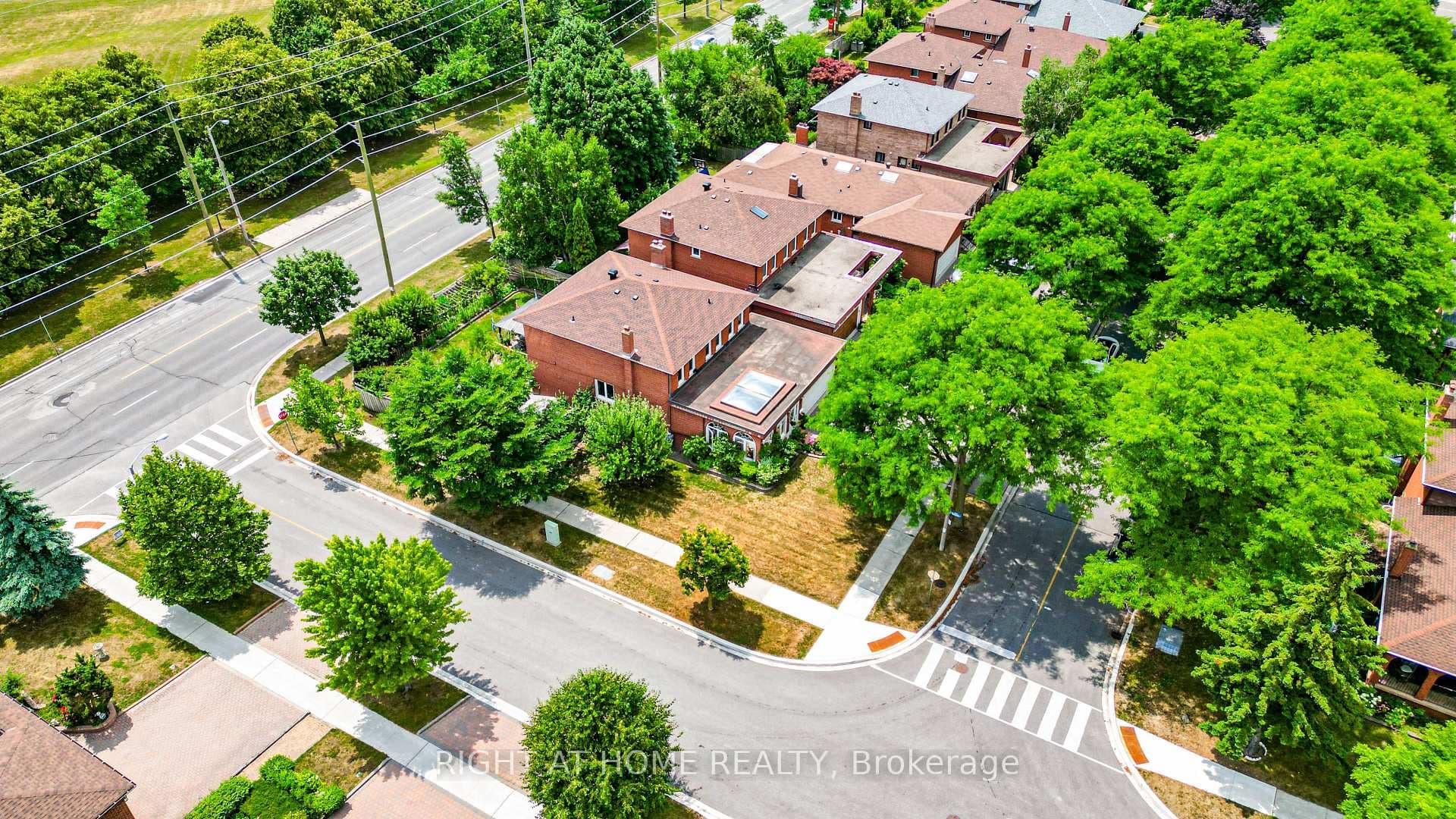2 Lapworth Crescent photo 39