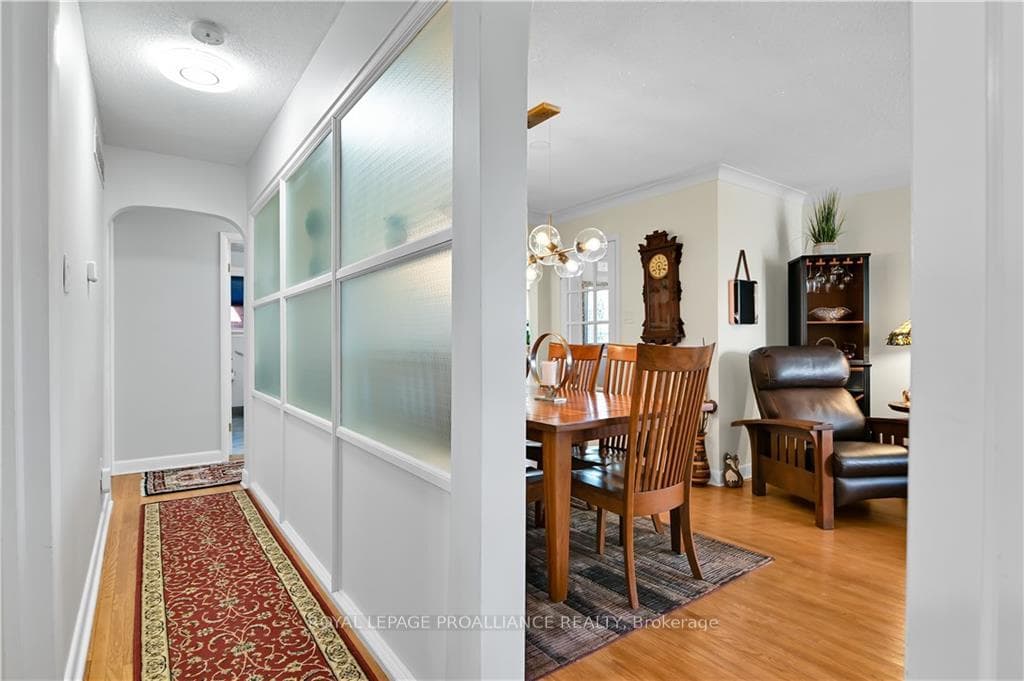 419 ST LAWRENCE Street photo 7