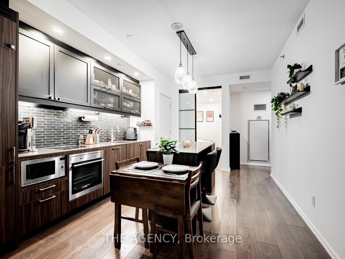 783 Bathurst Street Unit 227 photo 3