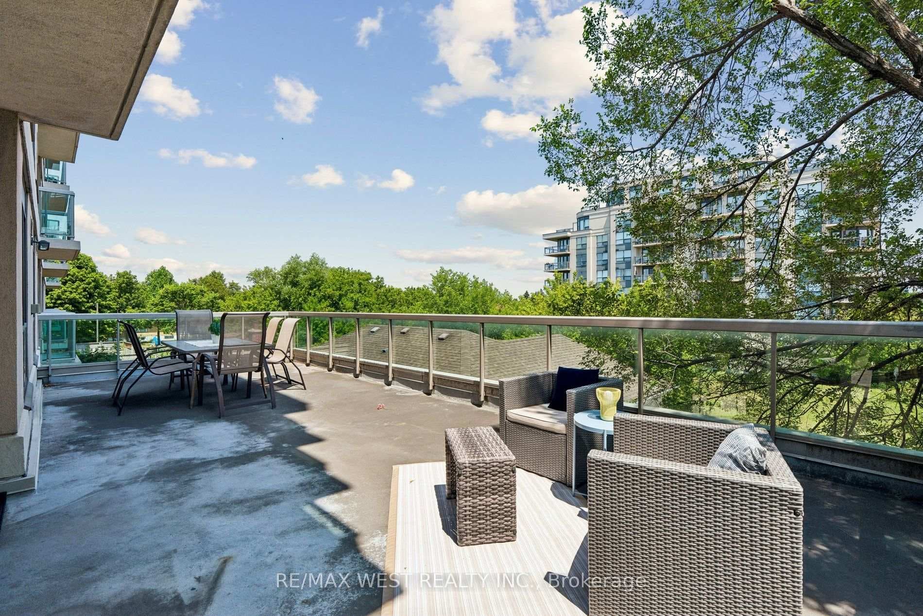 890 Sheppard Avenue Unit 206 photo 24