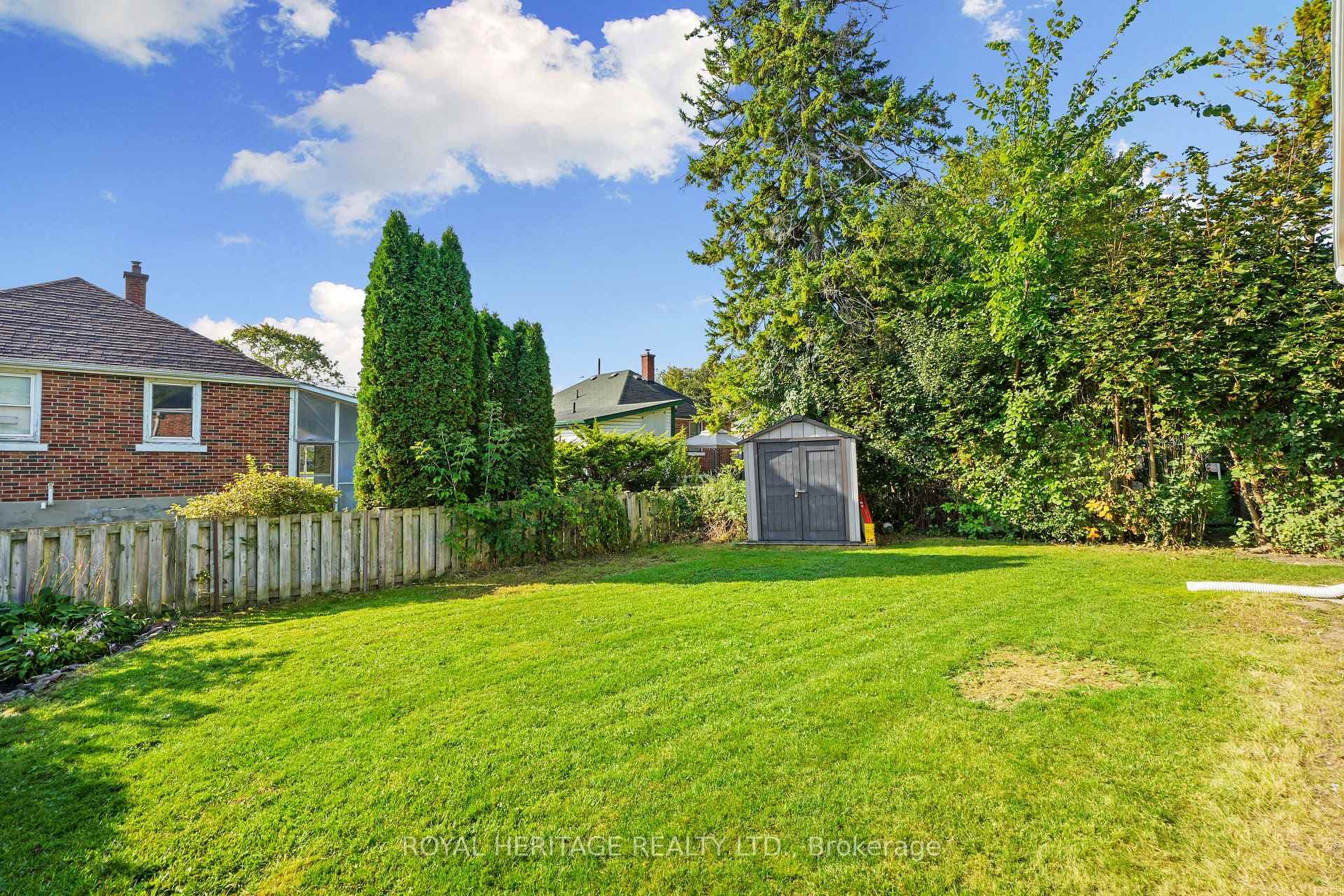 89 Donald Street photo 10