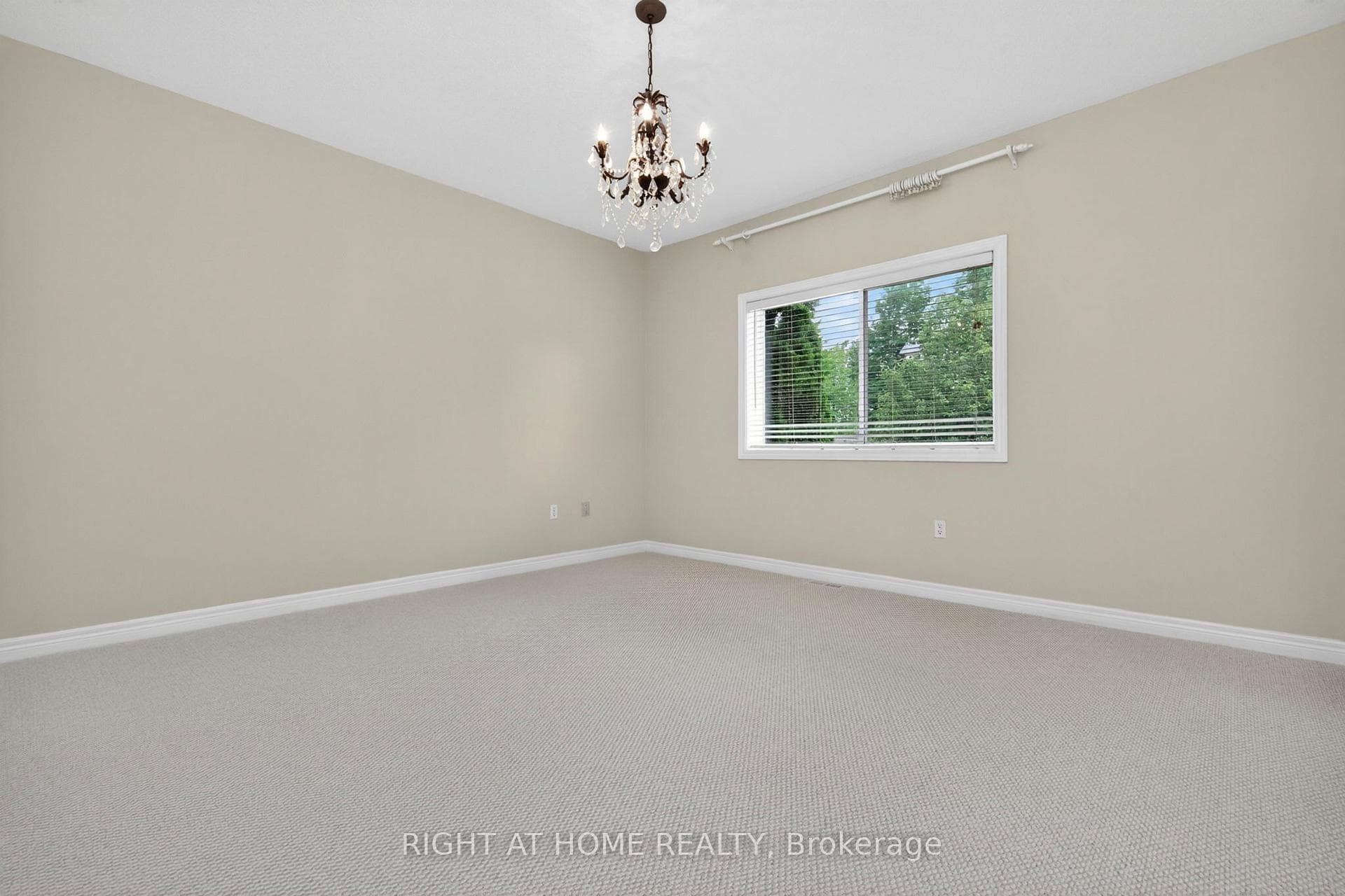 13 Thrushwood Drive photo 26