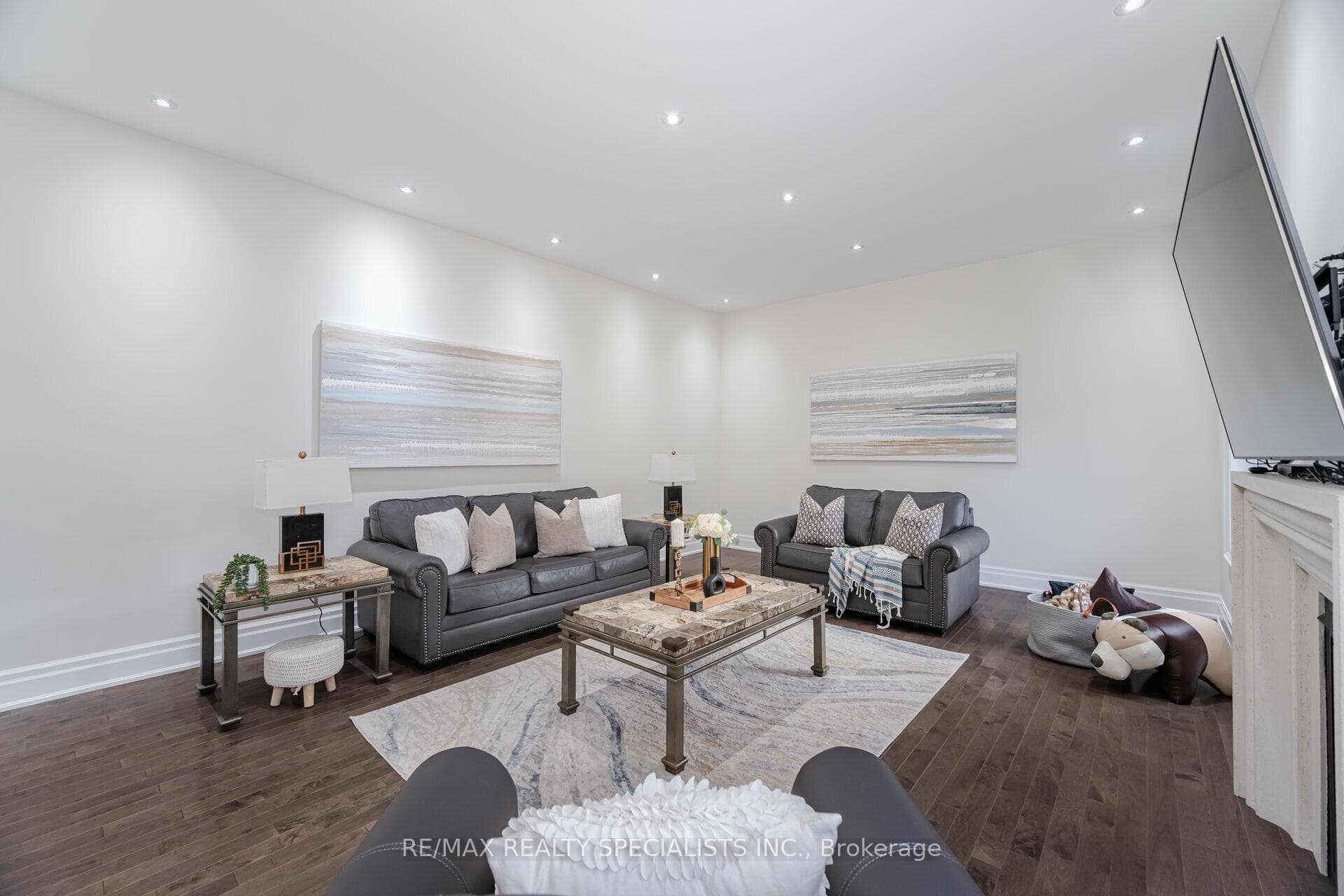 18 Falkland Road photo 19