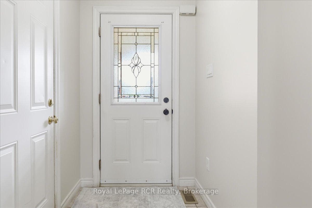 14 Parkside Street photo 6