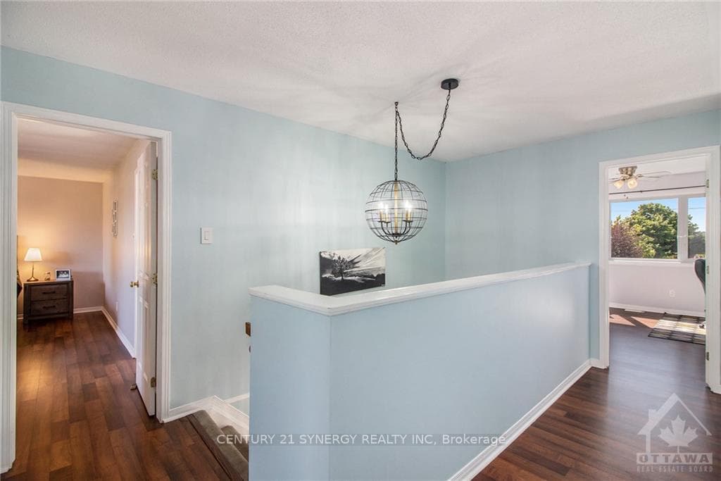 1686 LIBERTY Way photo 16