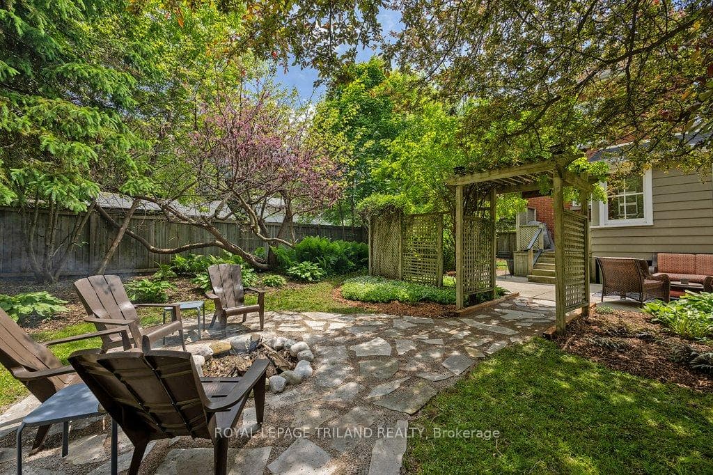 12 Cedar Street photo 29