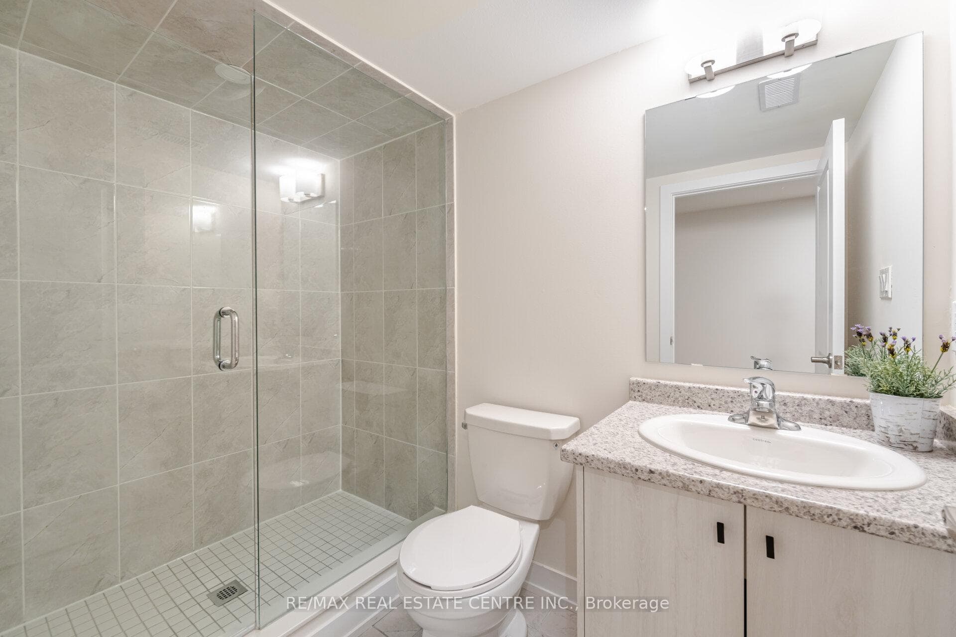 649 Etheridge Avenue photo 36