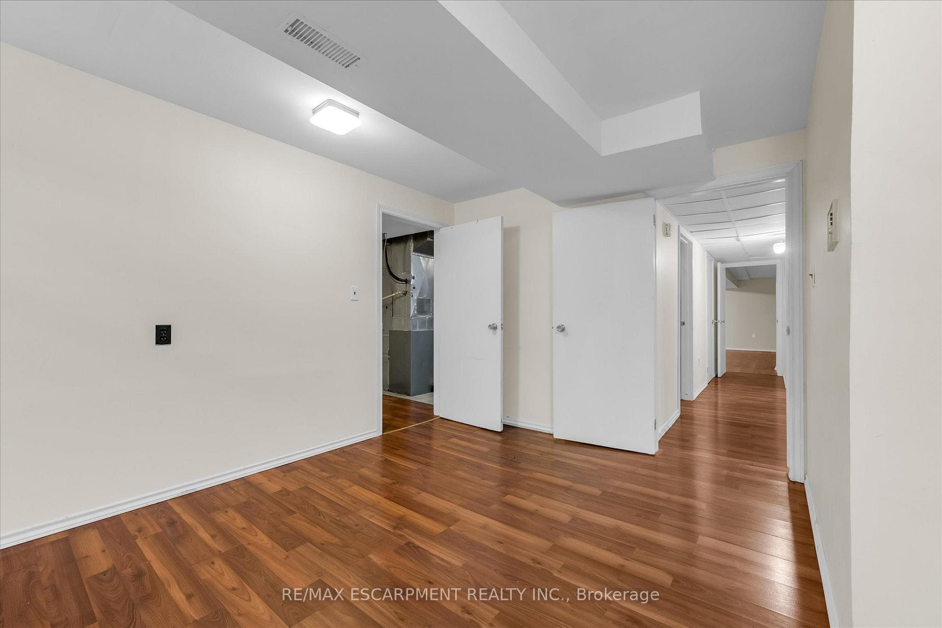 261 LIMERIDGE Road photo 26