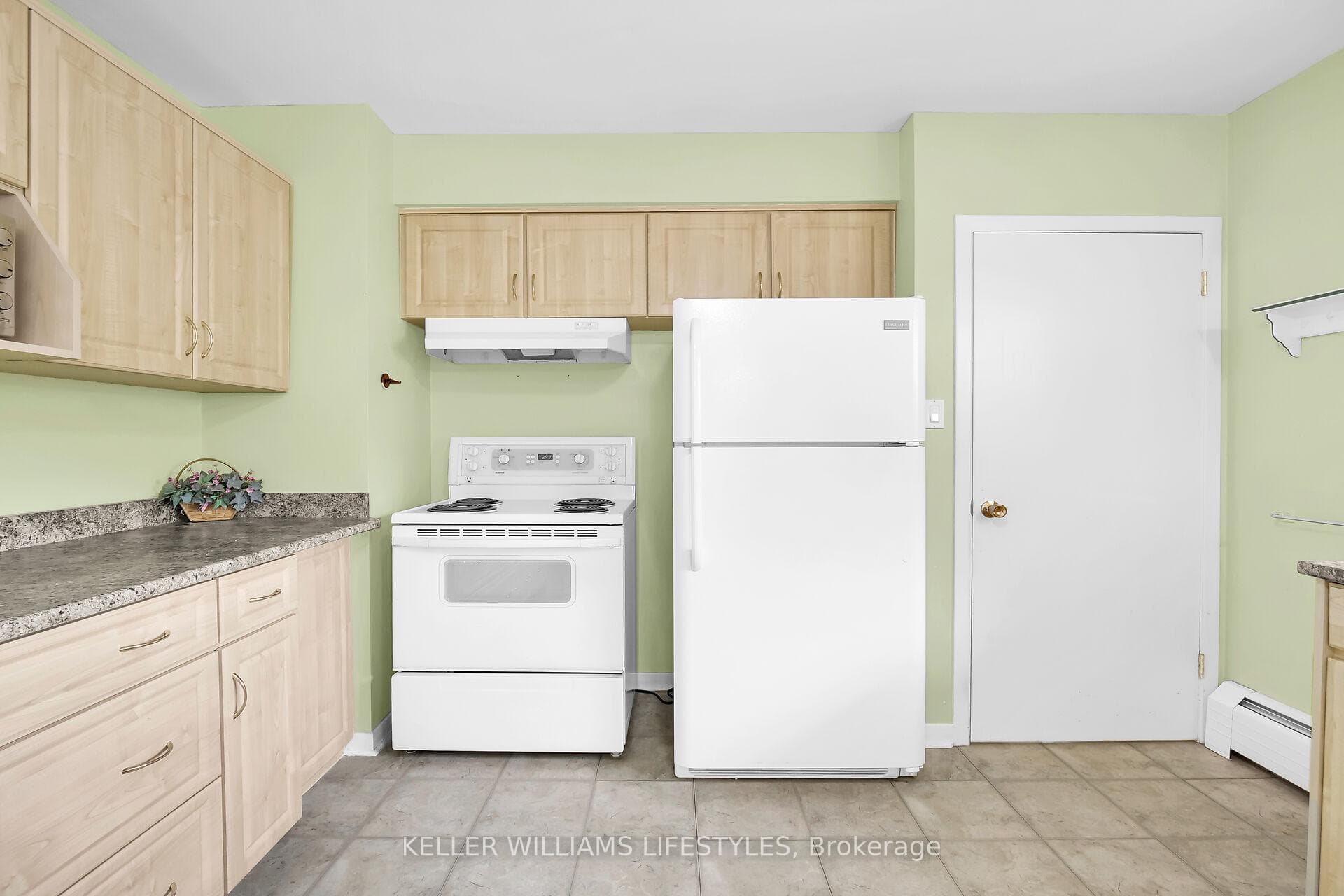 1569 Dale Street photo 10
