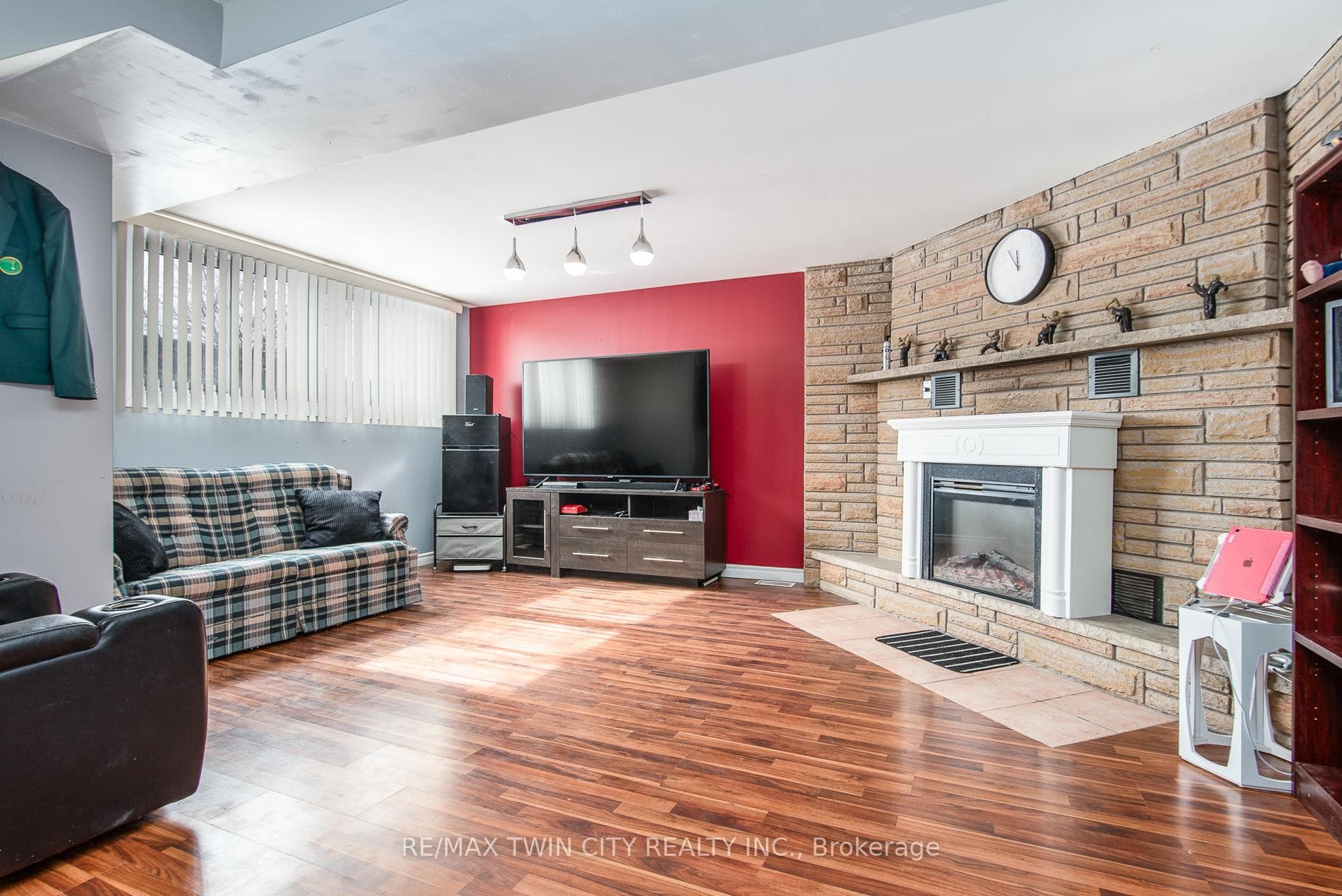 72 Manor Drive photo 27