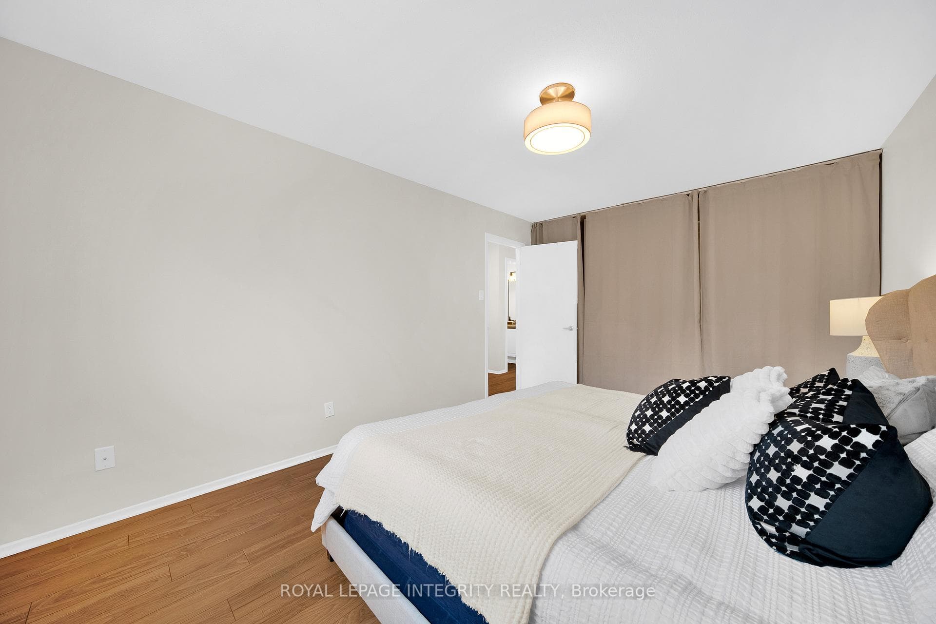 15 Tarquin Crescent photo 23