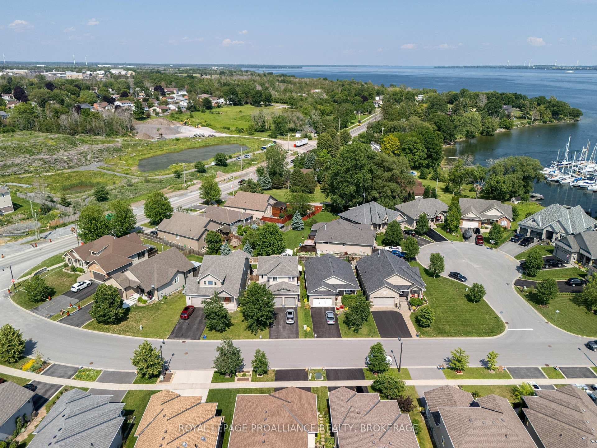 92 Windermere Boulevard photo 46