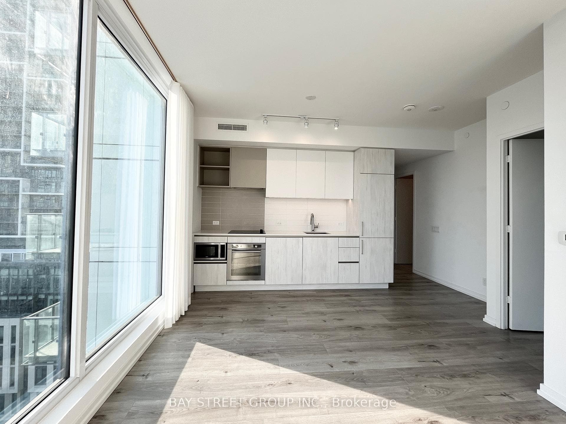 7890 Jane Street Unit 1102 photo 19