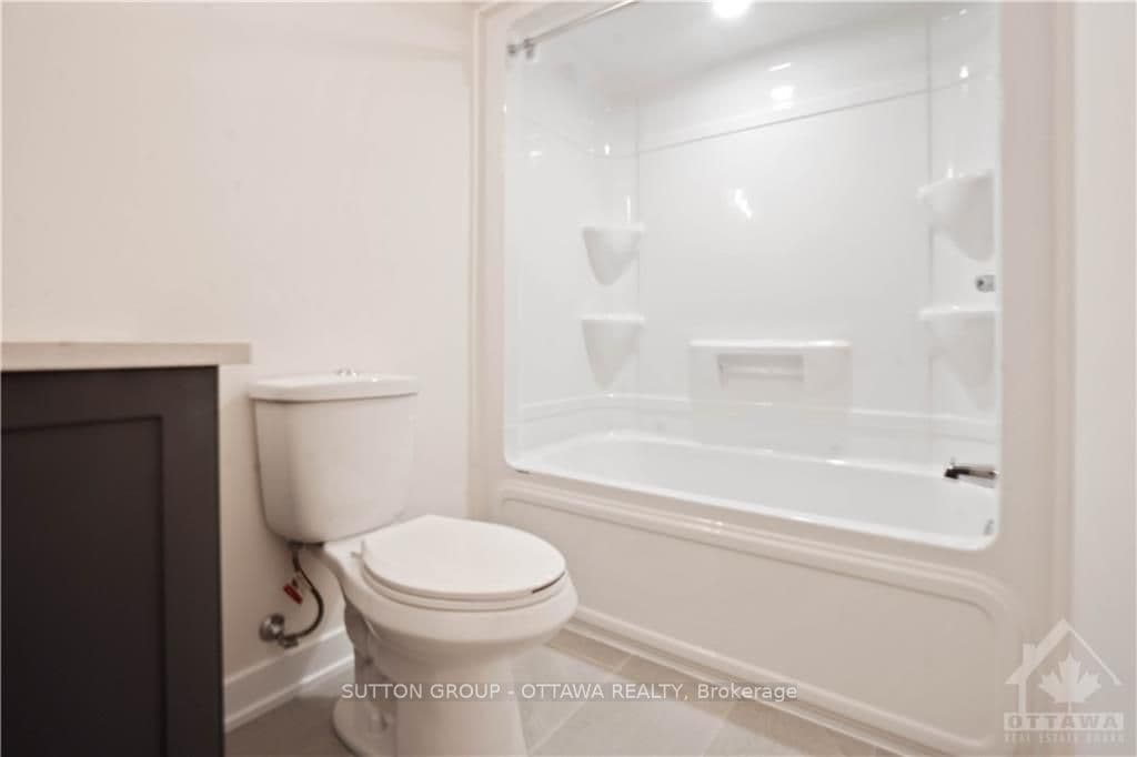 21 MARGARET GRAHAM Terrace photo 12