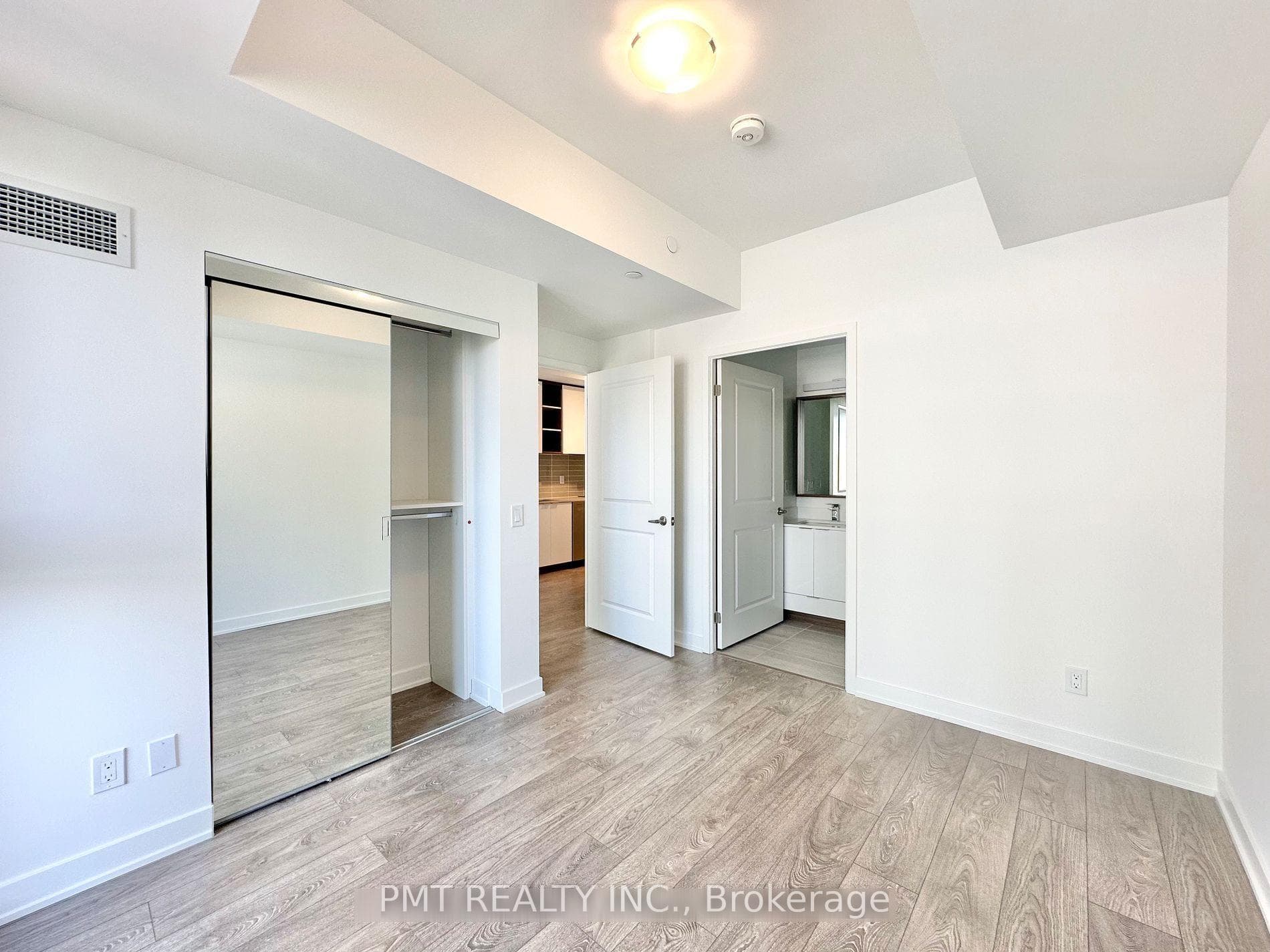 543 Richmond Street Unit 642 photo 7