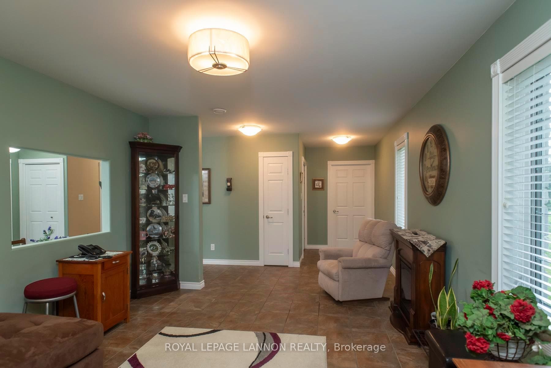 161 East Avenue photo 27