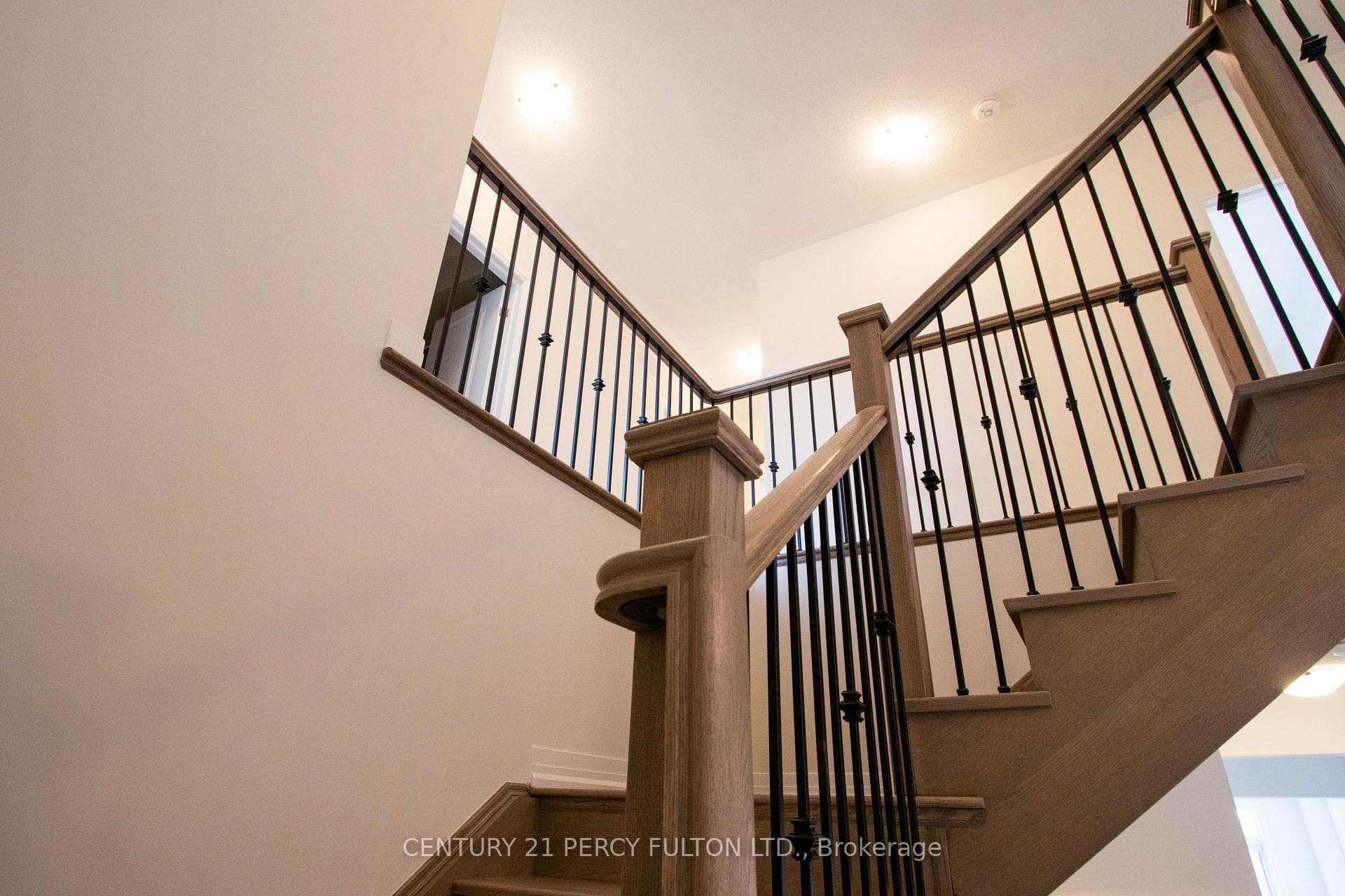 1055 Cameo Street photo 35