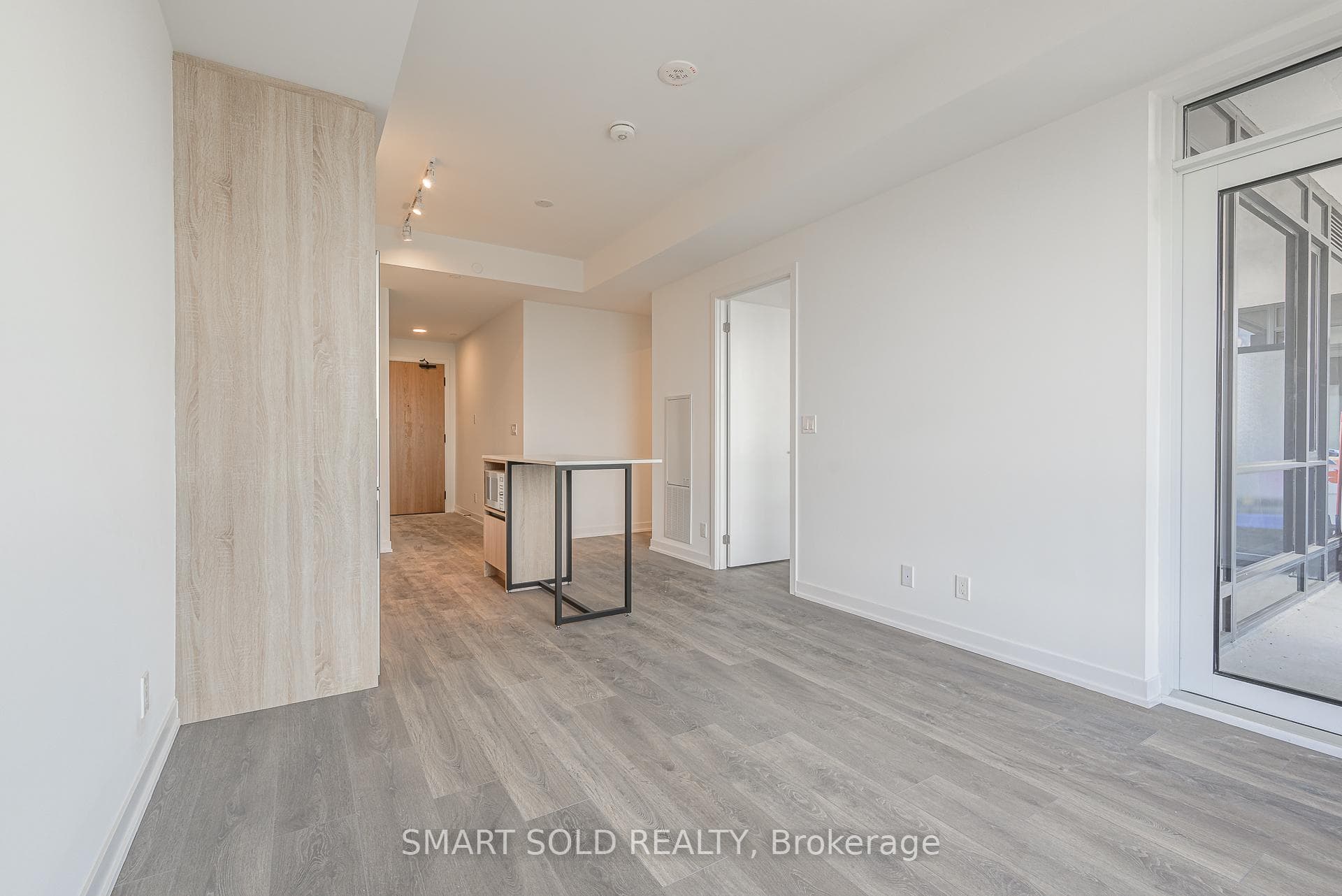 7950 Bathurst Street Unit 1605 photo 11