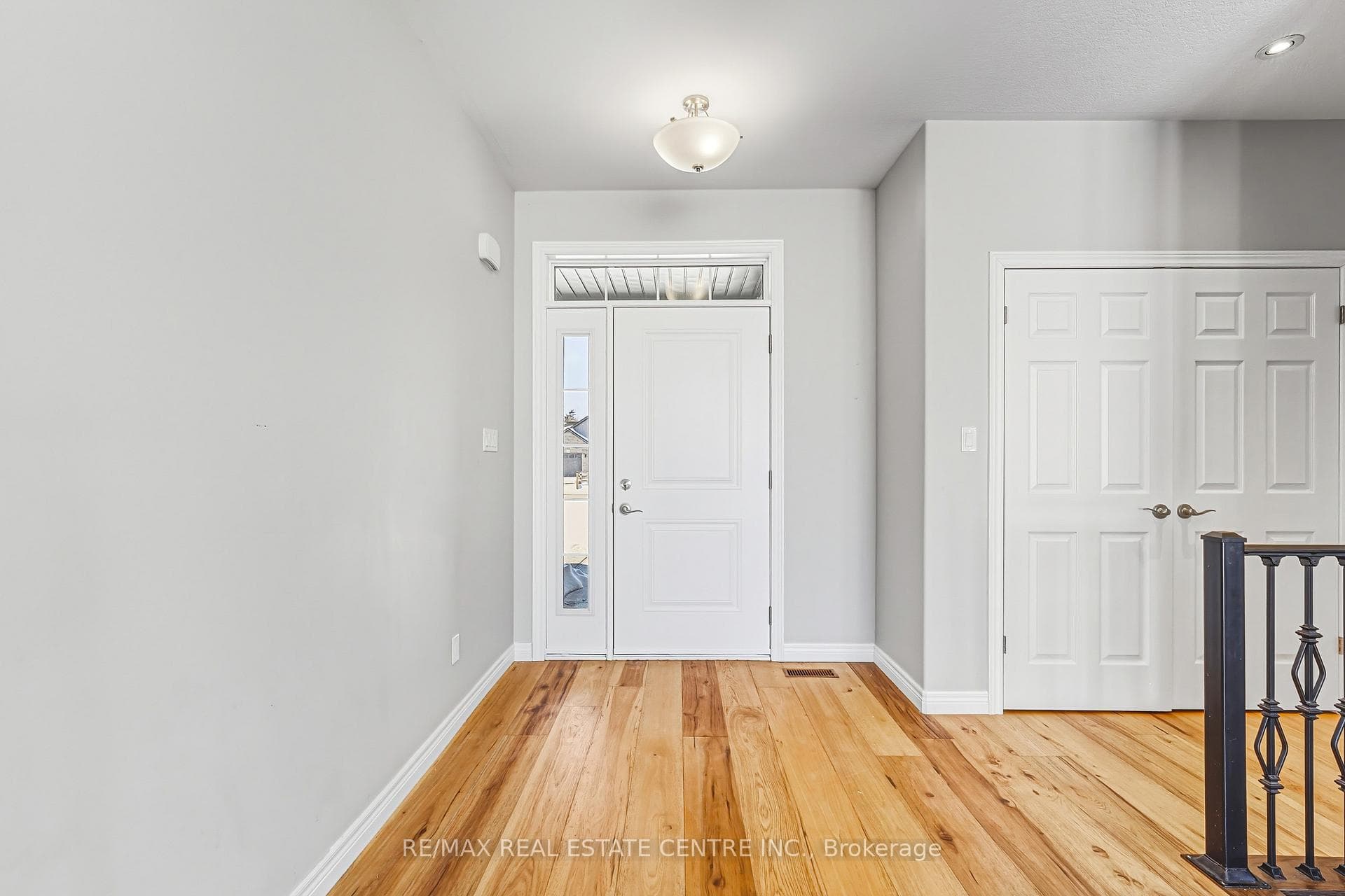 1 Phillips Court photo 16
