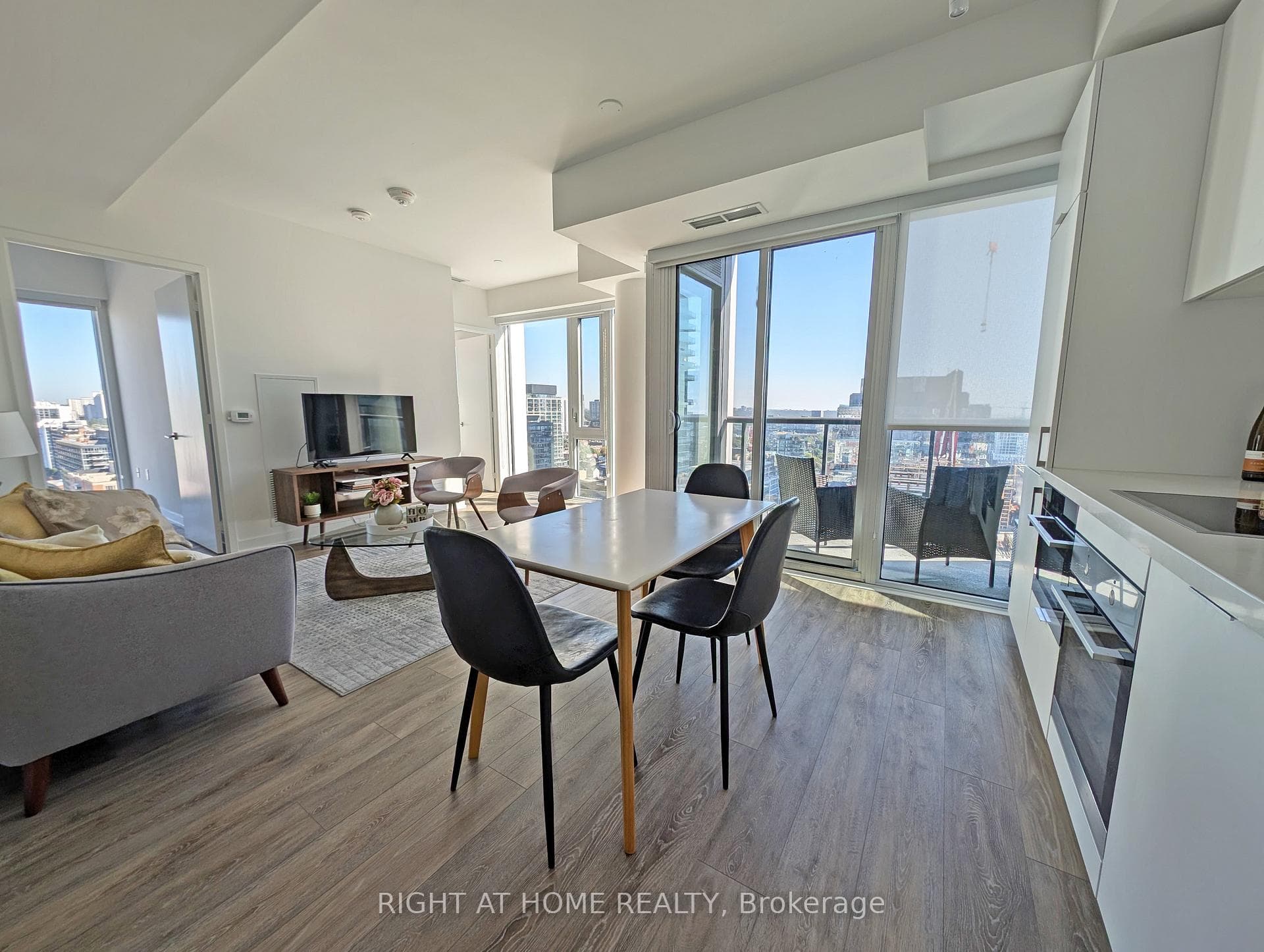 158 Front Street Unit 2219 photo 6