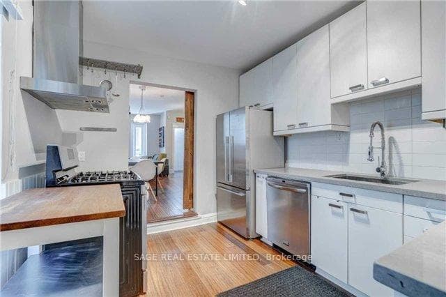17 Rebecca Street photo 8