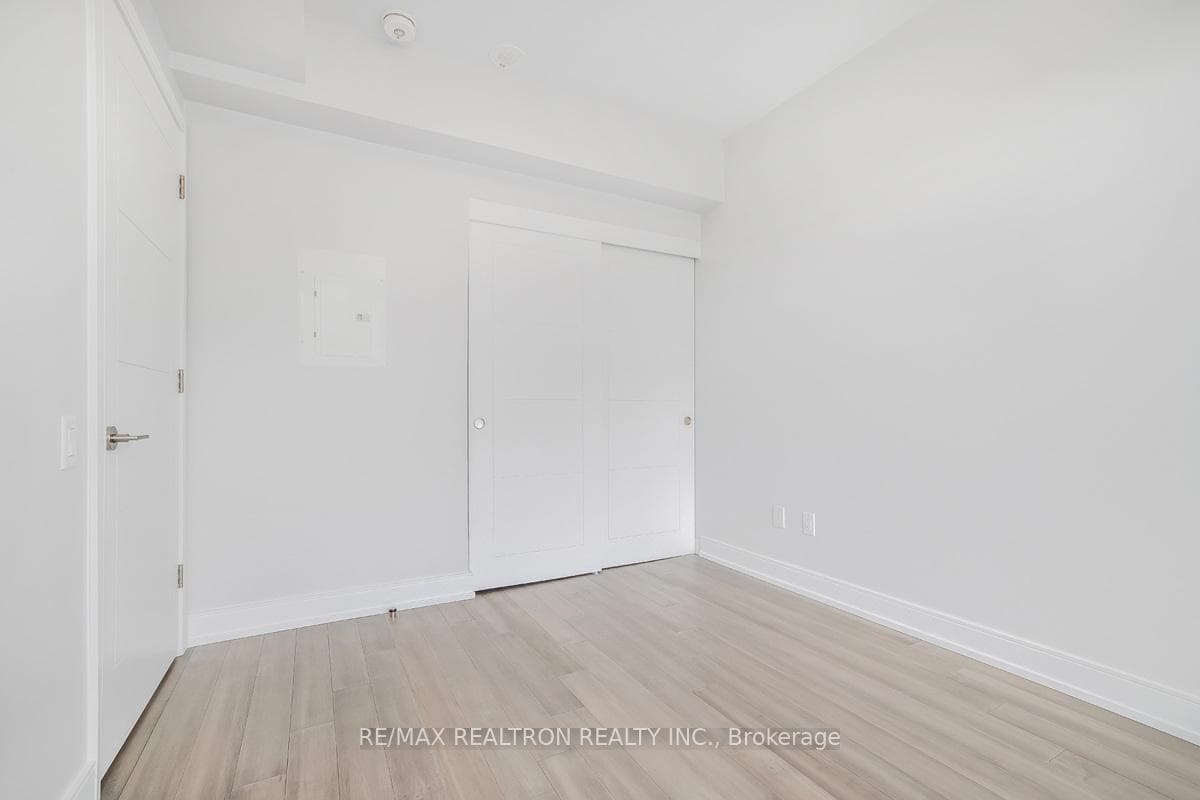 2525 Bathurst Street Unit 805 photo 7