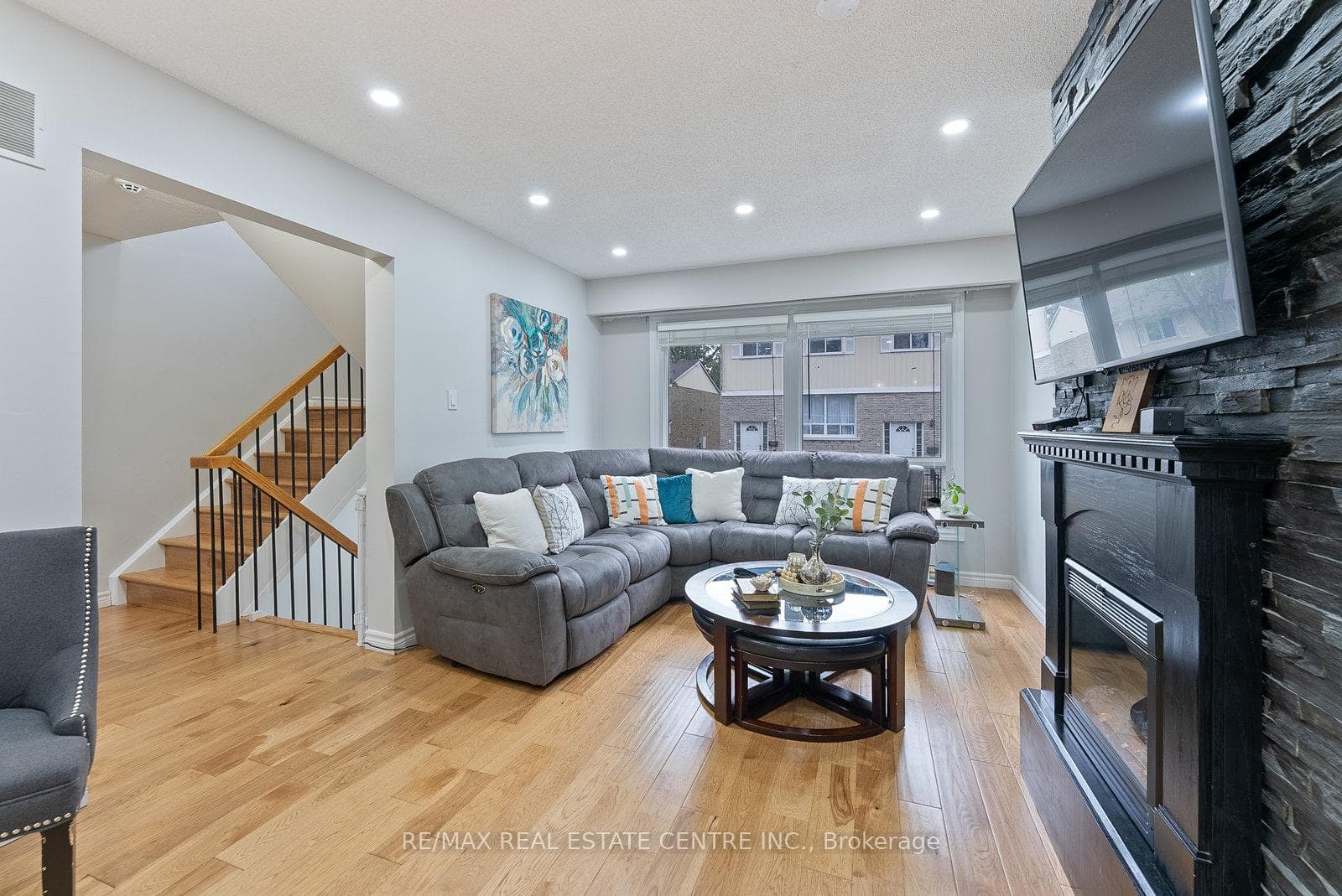 830 Stainton Drive Unit 10 photo 7