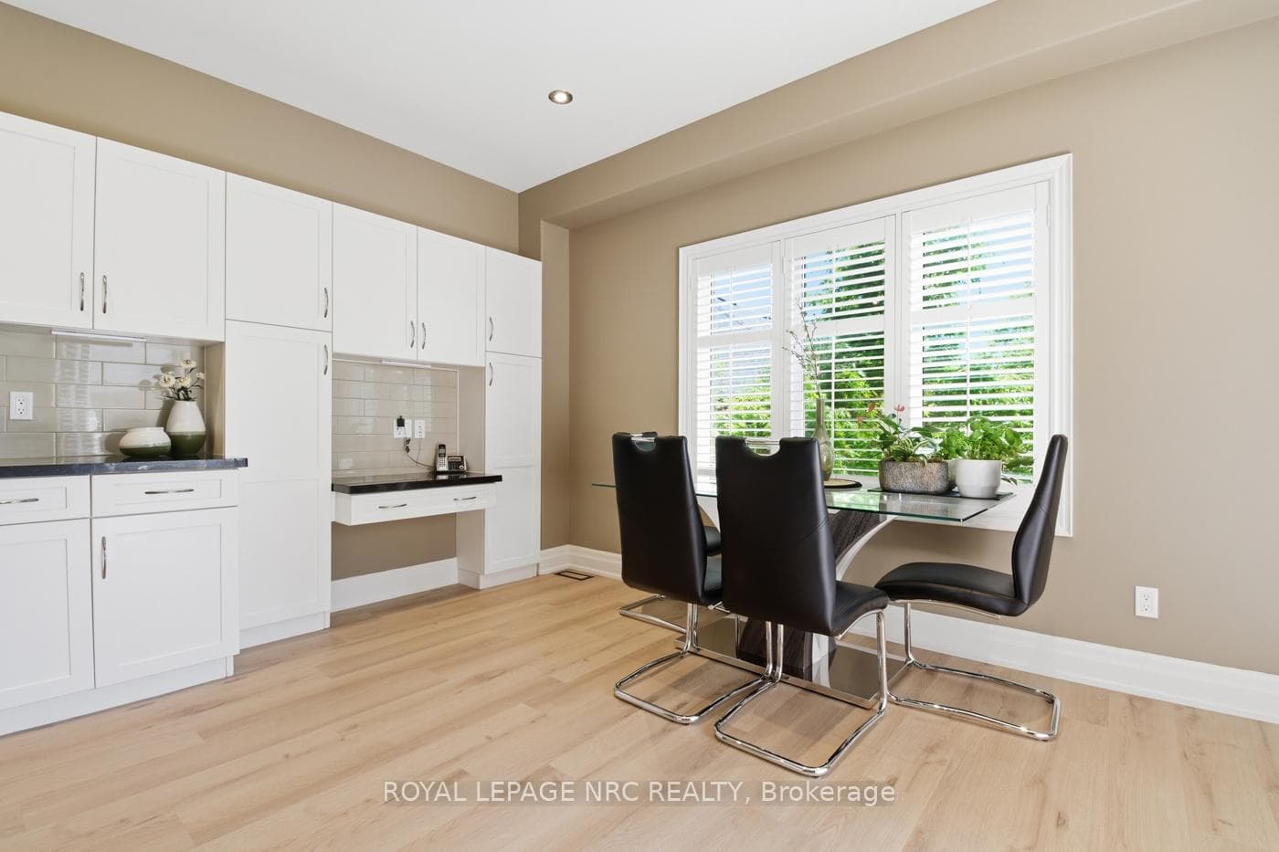 35 Buckley Terrace photo 23